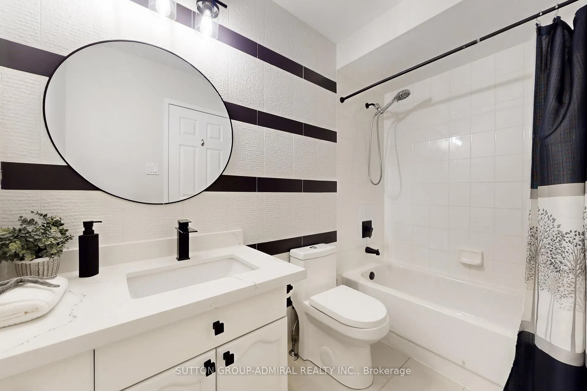 Photo 33 of 284 Lancrest Street, Pickering, Highbush — HOMEH