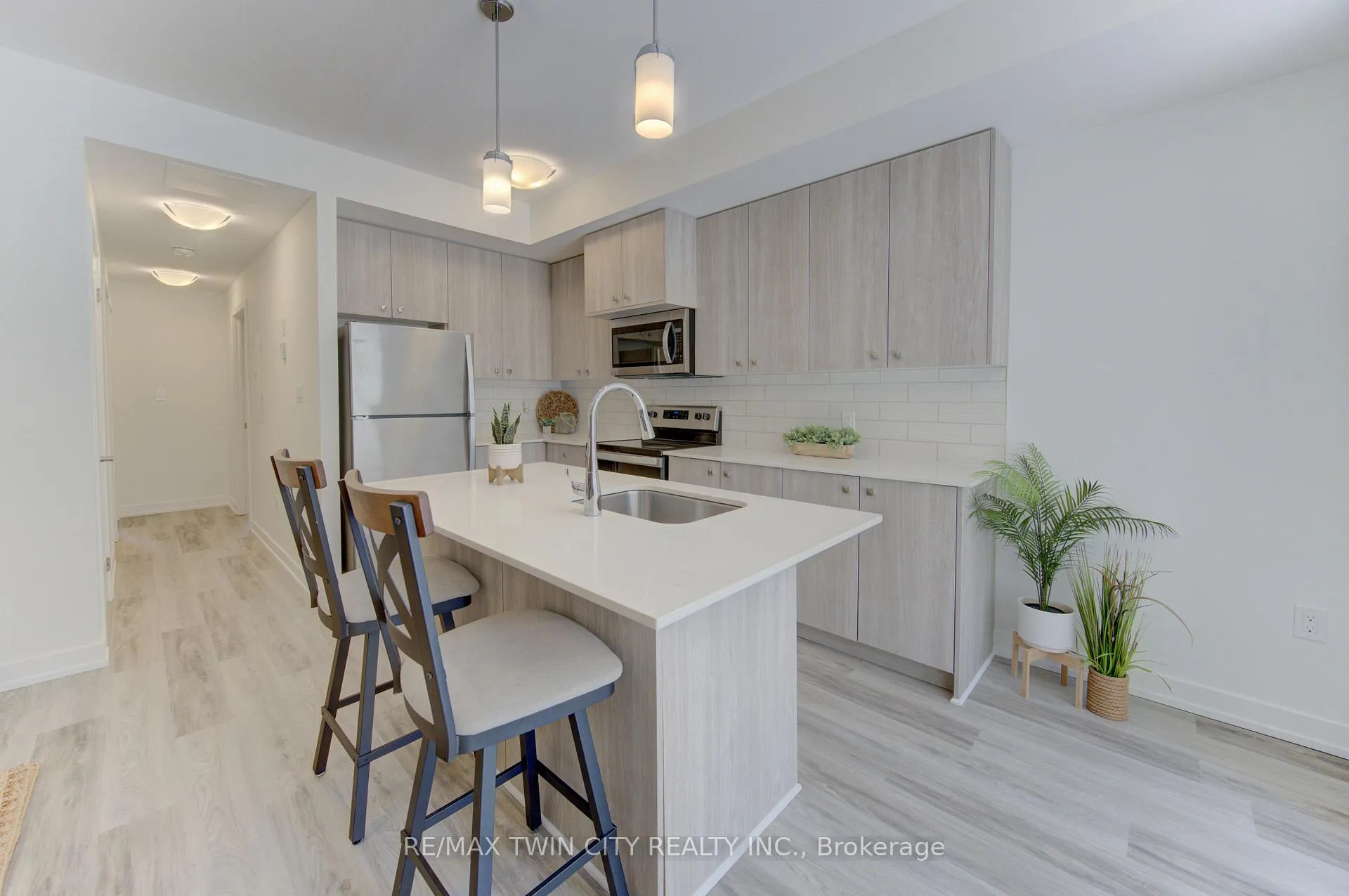 Photo 6 of Unit G16, 20 Palace Street, Kitchener — HOMEH