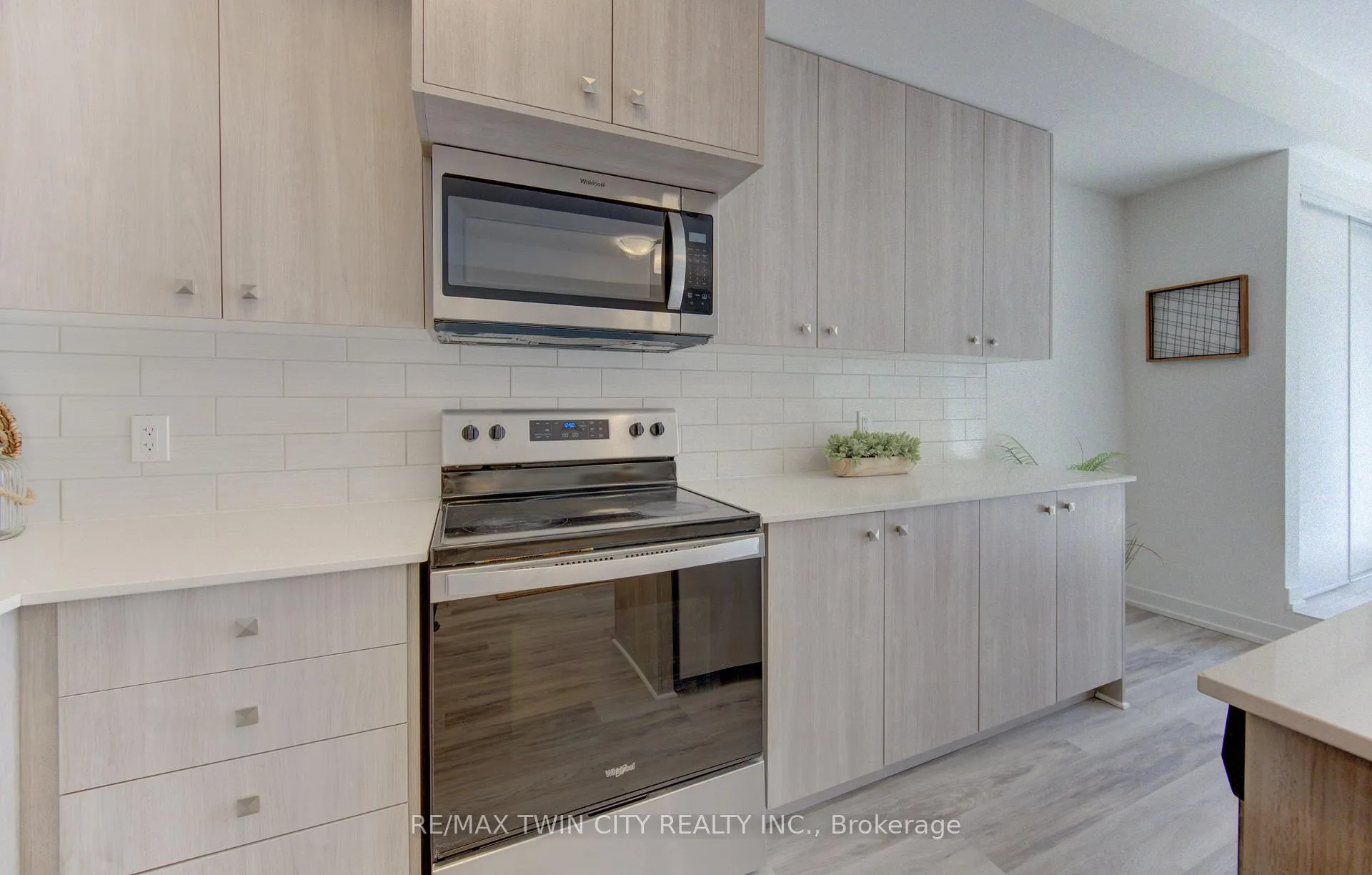 Photo 8 of Unit G16, 20 Palace Street, Kitchener — HOMEH