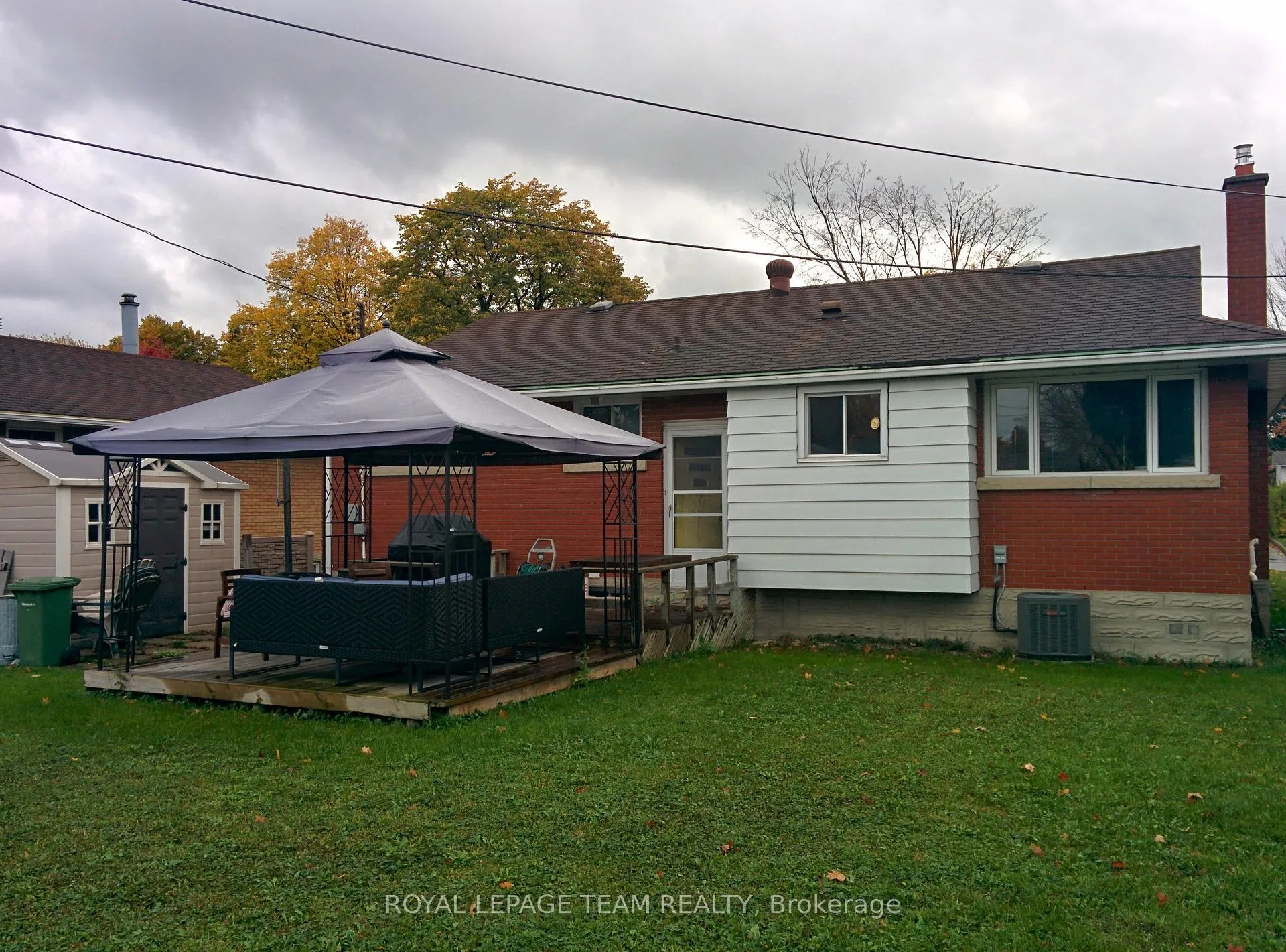 Photo 23 of 753 Dickens Avenue, Ottawa, Elmvale Acres — HOMEH