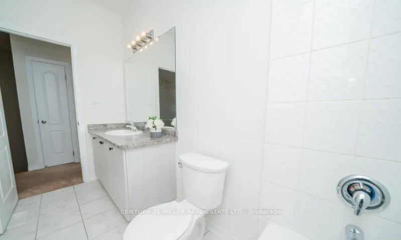Photo 18 of 44 Workmens Circle, Ajax, Northwest Ajax — HOMEH