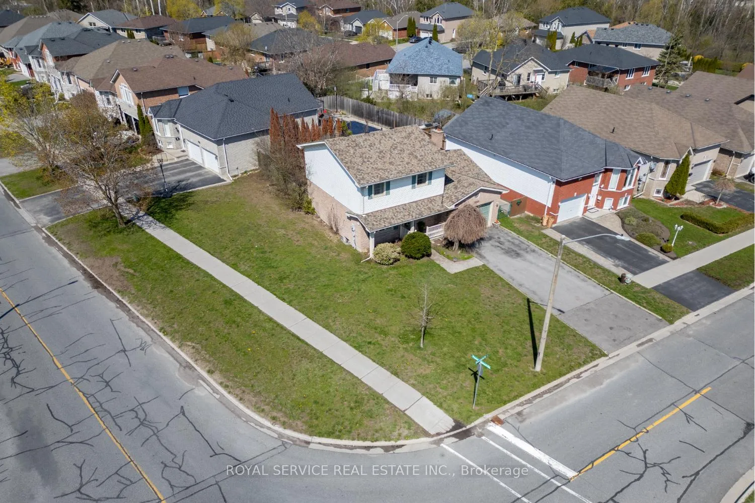 Photo 2 of 3080 Frances Stewart Road, Peterborough, Ashburnham Ward 4 — HOMEH