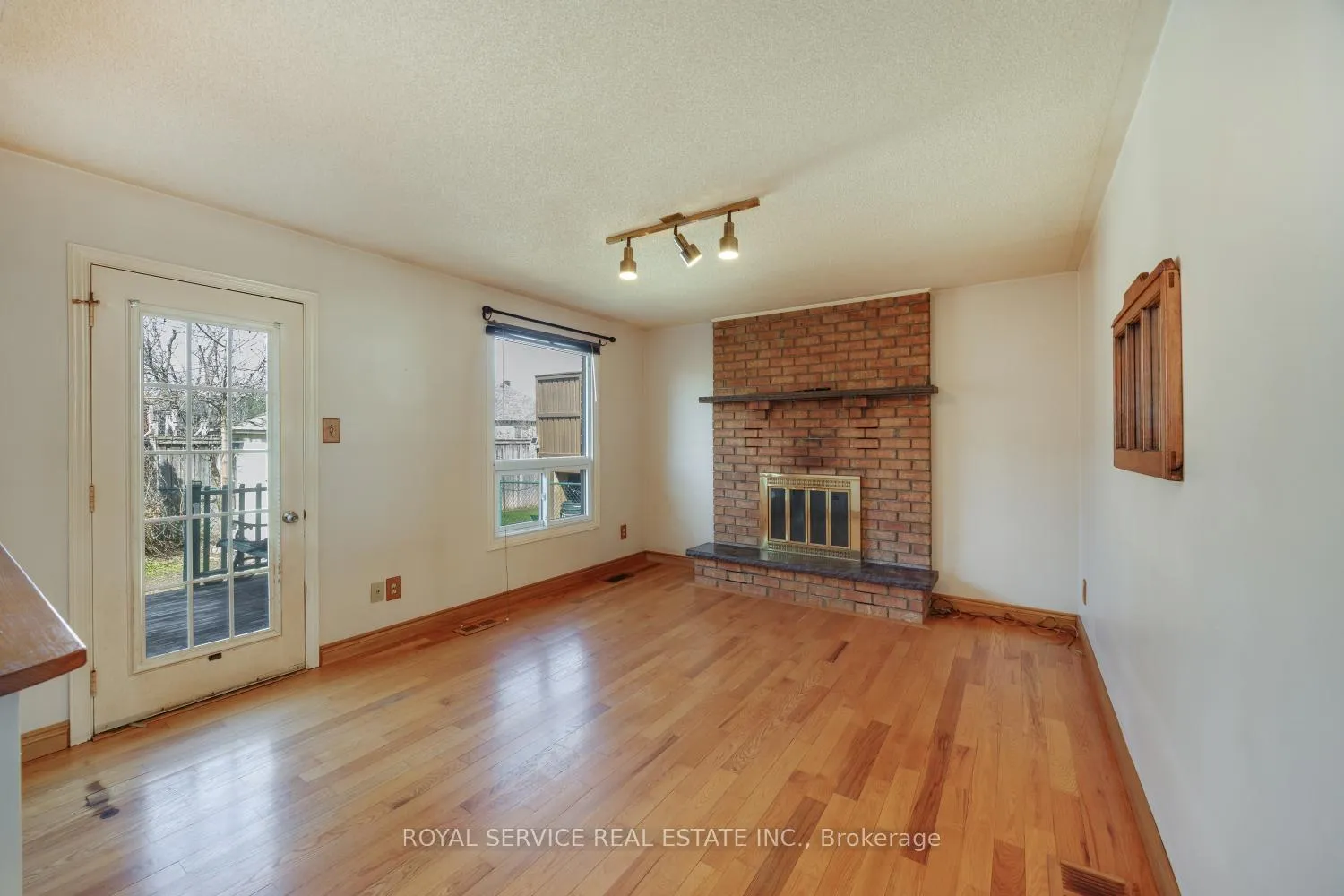 Photo 19 of 3080 Frances Stewart Road, Peterborough, Ashburnham Ward 4 — HOMEH