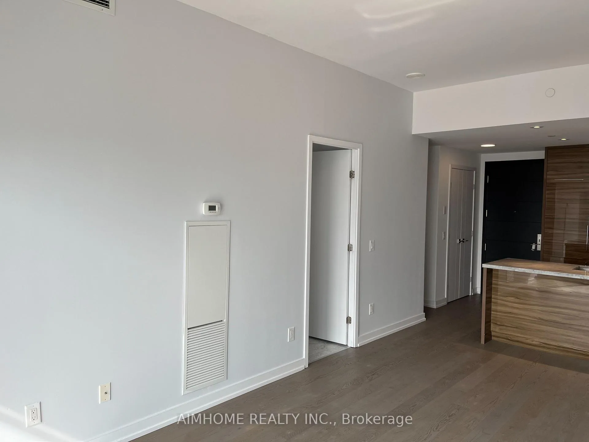 Photo 5 of Unit 2715, 488 University Avenue, Toronto, University — HOMEH