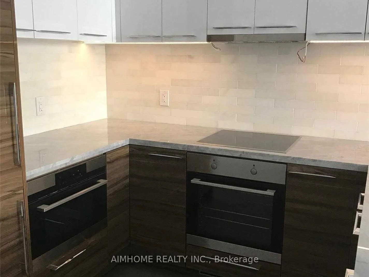 Photo 7 of Unit 2715, 488 University Avenue, Toronto, University — HOMEH