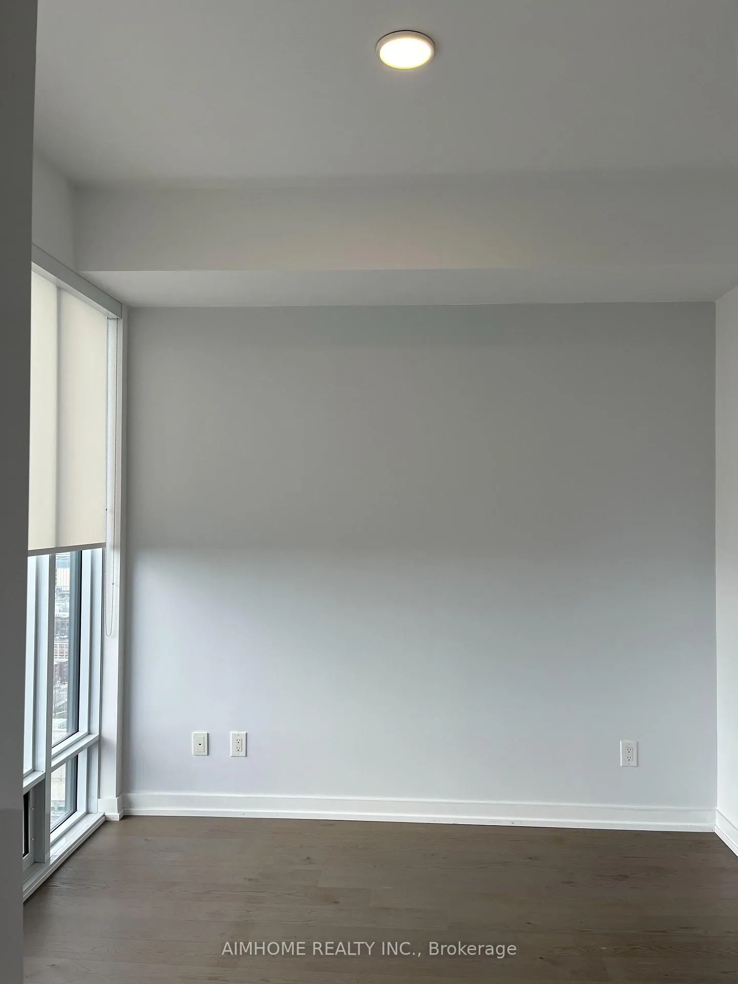 Photo 8 of Unit 2715, 488 University Avenue, Toronto, University — HOMEH