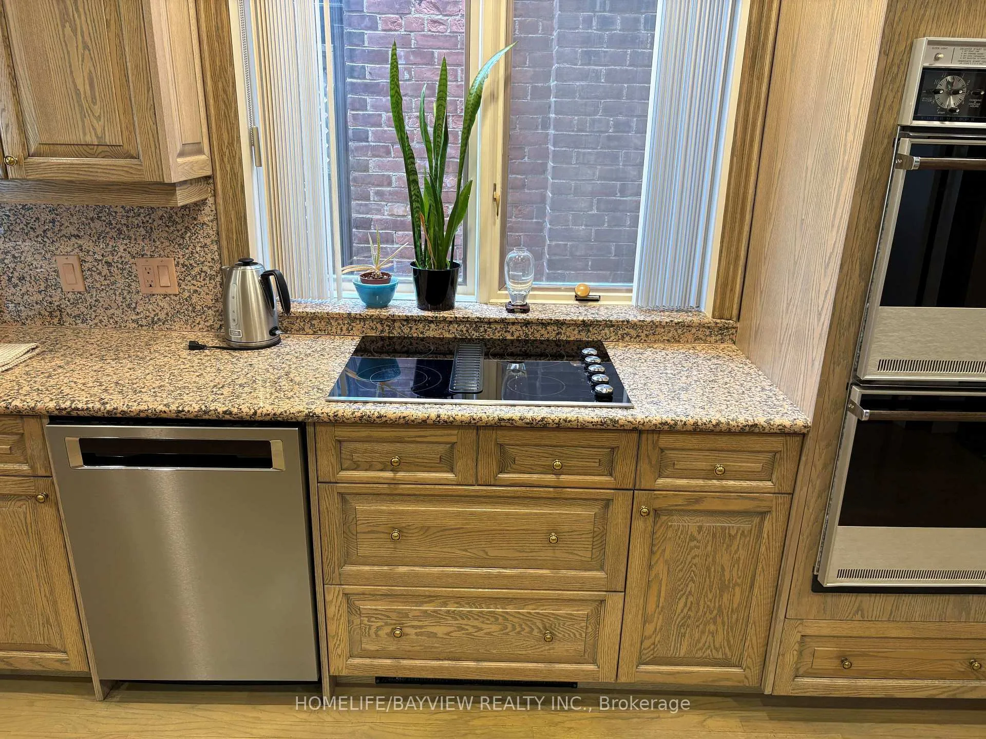 Photo 17 of 15 Glen Rush Boulevard, Toronto, Bedford Park-Nortown — HOMEH