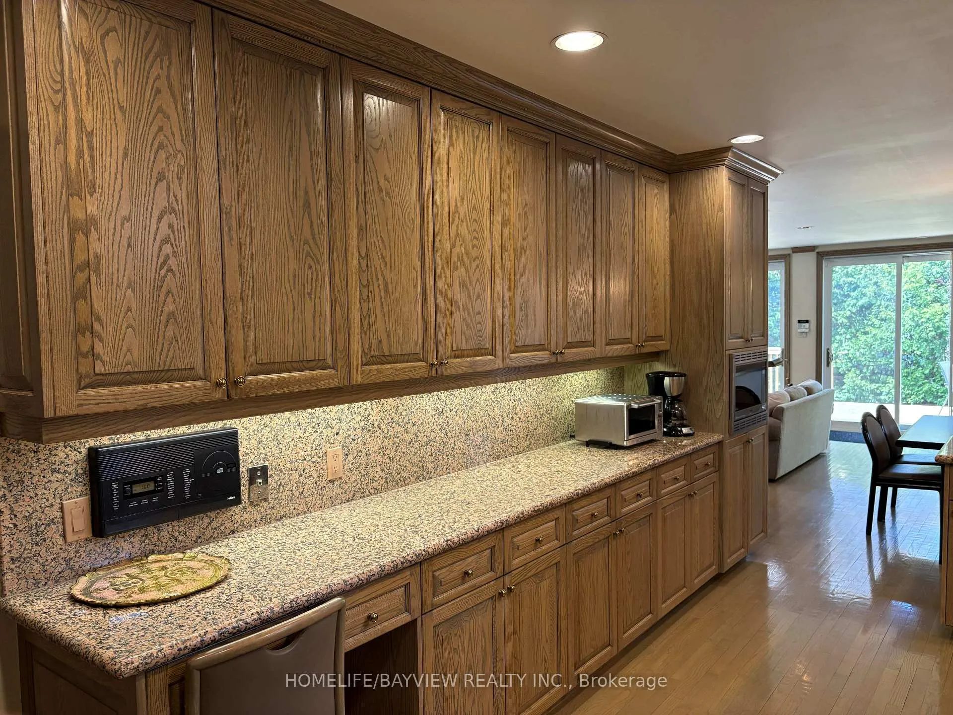 Photo 18 of 15 Glen Rush Boulevard, Toronto, Bedford Park-Nortown — HOMEH