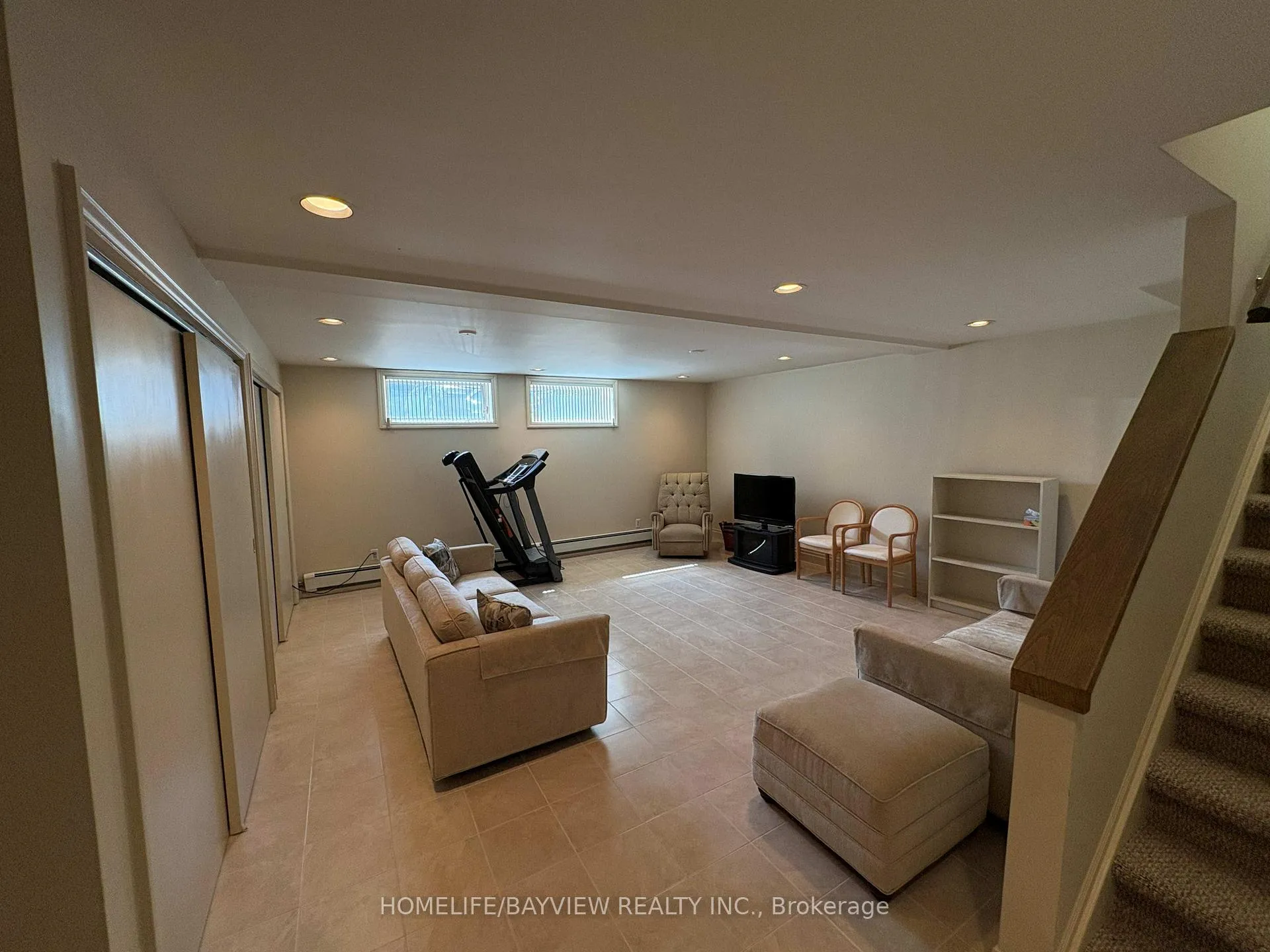 Photo 37 of 15 Glen Rush Boulevard, Toronto, Bedford Park-Nortown — HOMEH