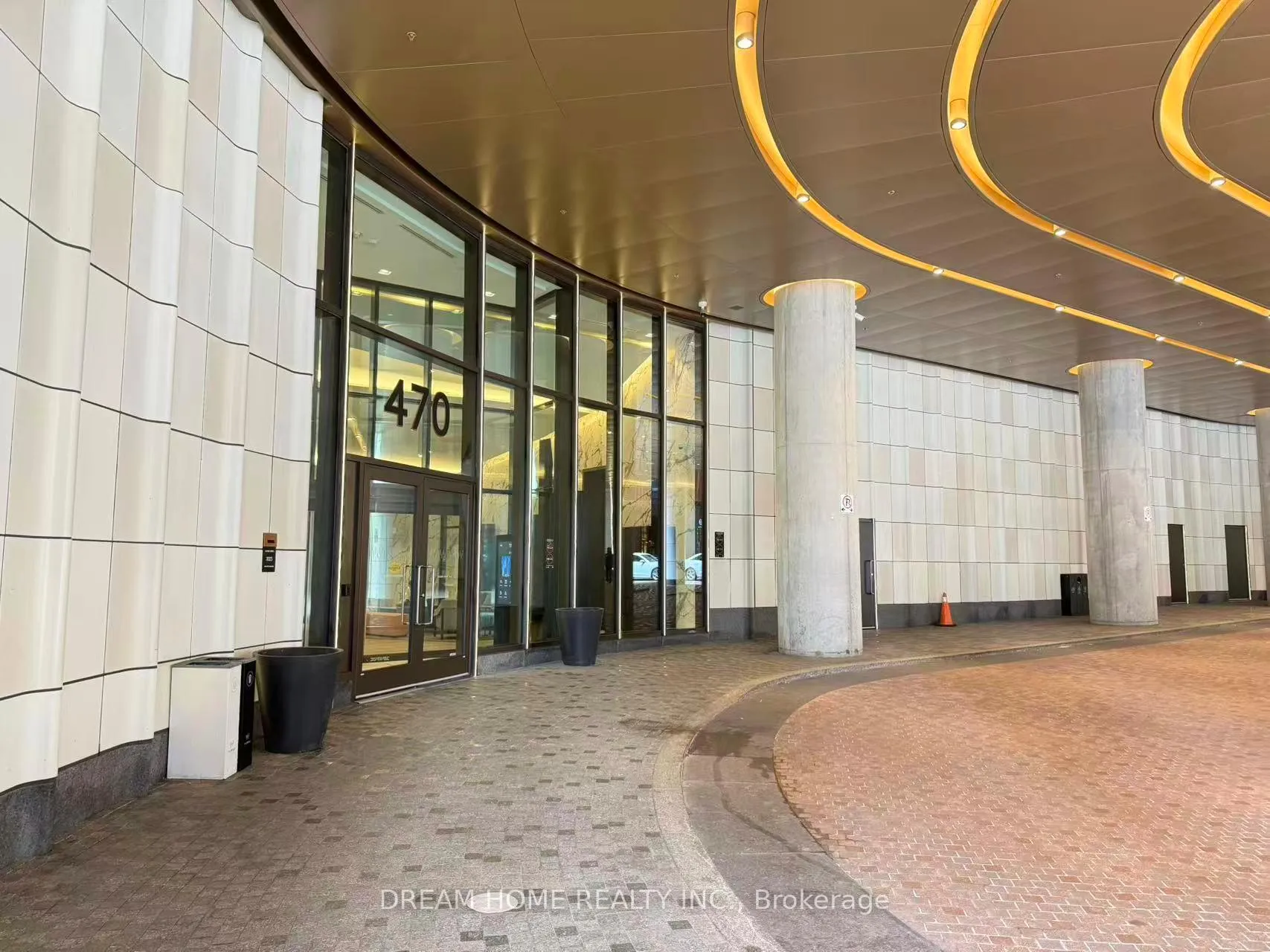 Photo 2 of Unit 1813, 470 Front Street W, Toronto, Waterfront Communities — HOMEH