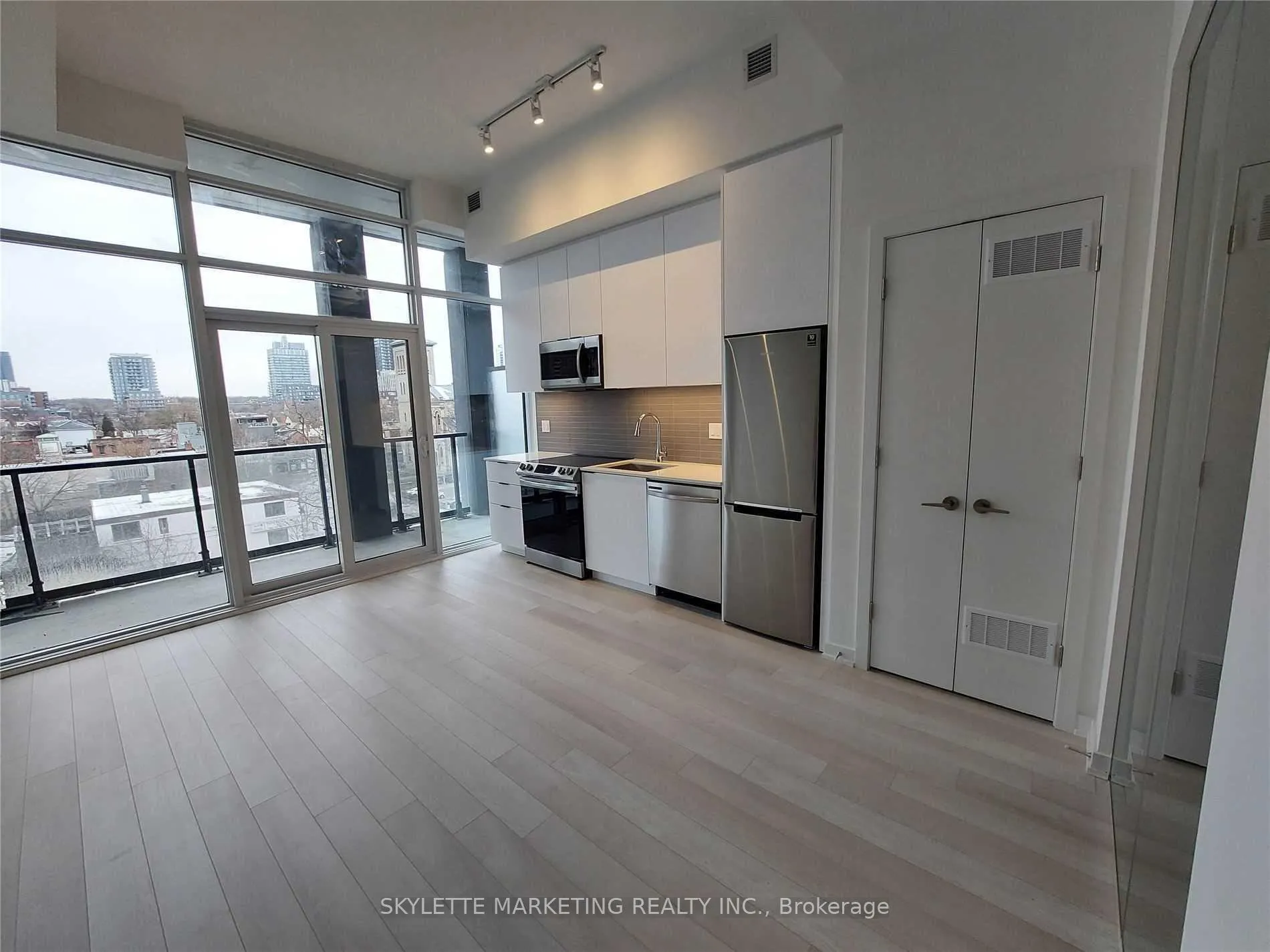 Front of Unit 535, 50 Power Street