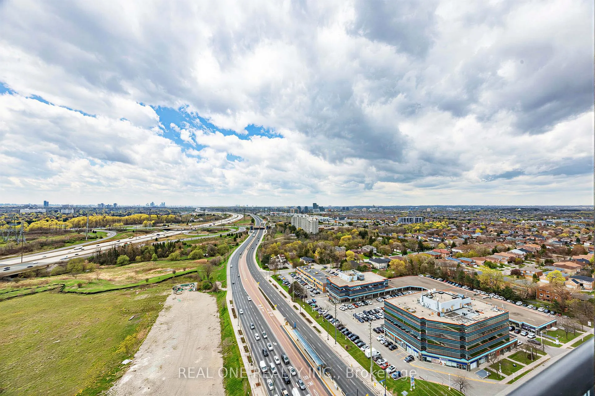 Photo 36 of Unit 2611, 12 Grandhi Lane, Markham, Aileen-Willowbrook — HOMEH