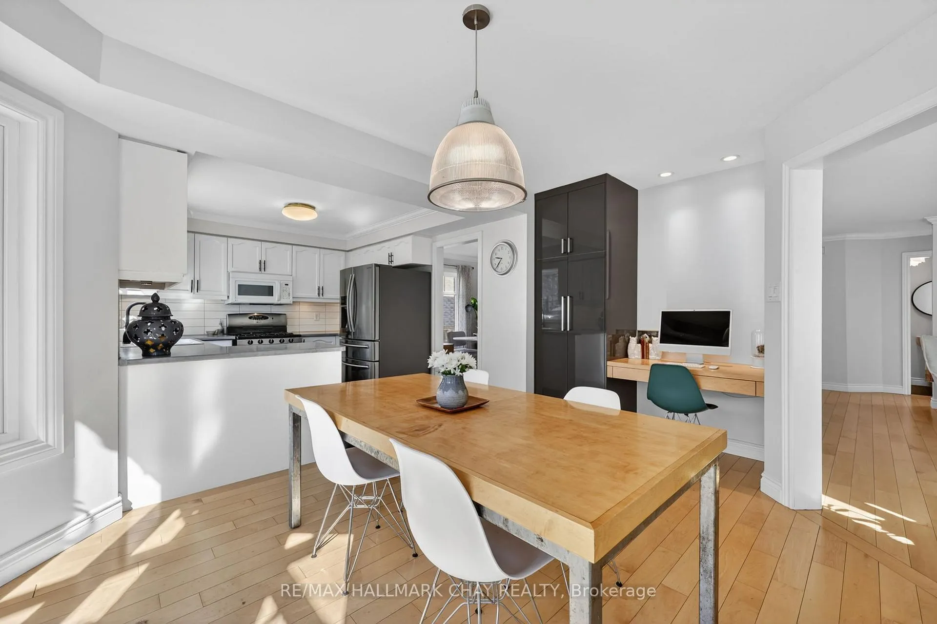 Photo 13 of 19 Grants Way, Barrie, Ardagh — HOMEH