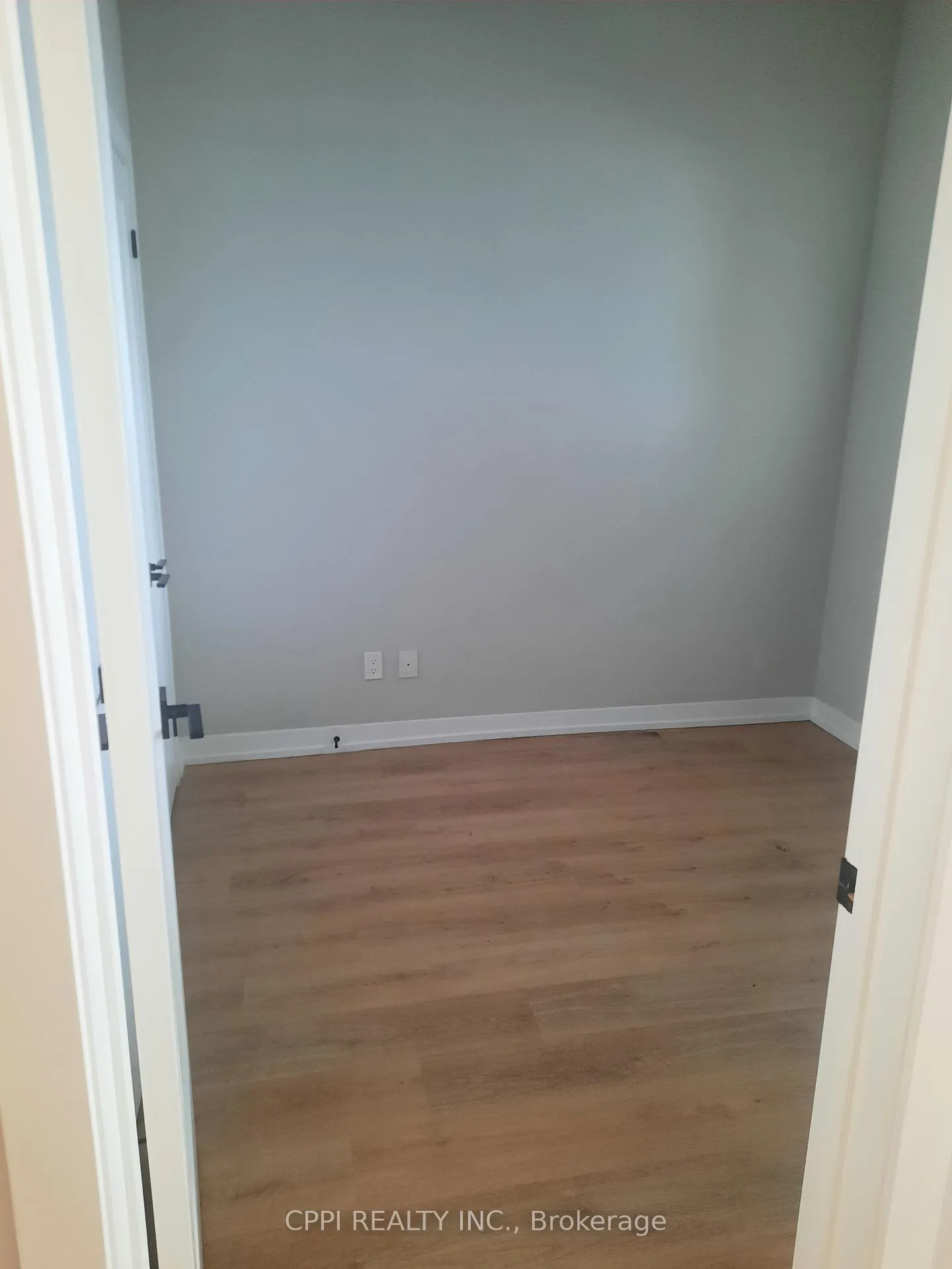 Photo 3 of Unit 208, 140 Simcoe Street, Peterborough, Town Ward 3 — HOMEH