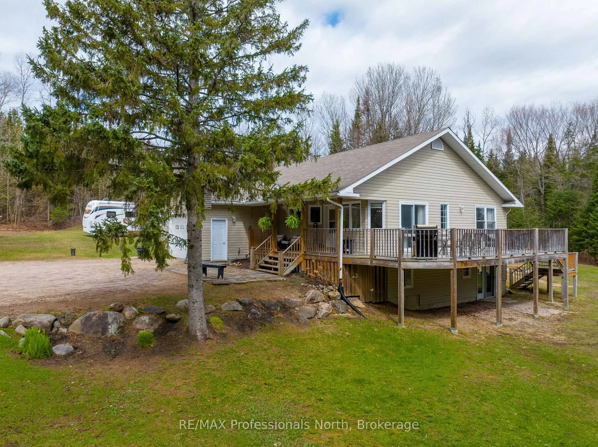 Photo 4 of 167 Old Government Road, Perry, Emsdale — HOMEH