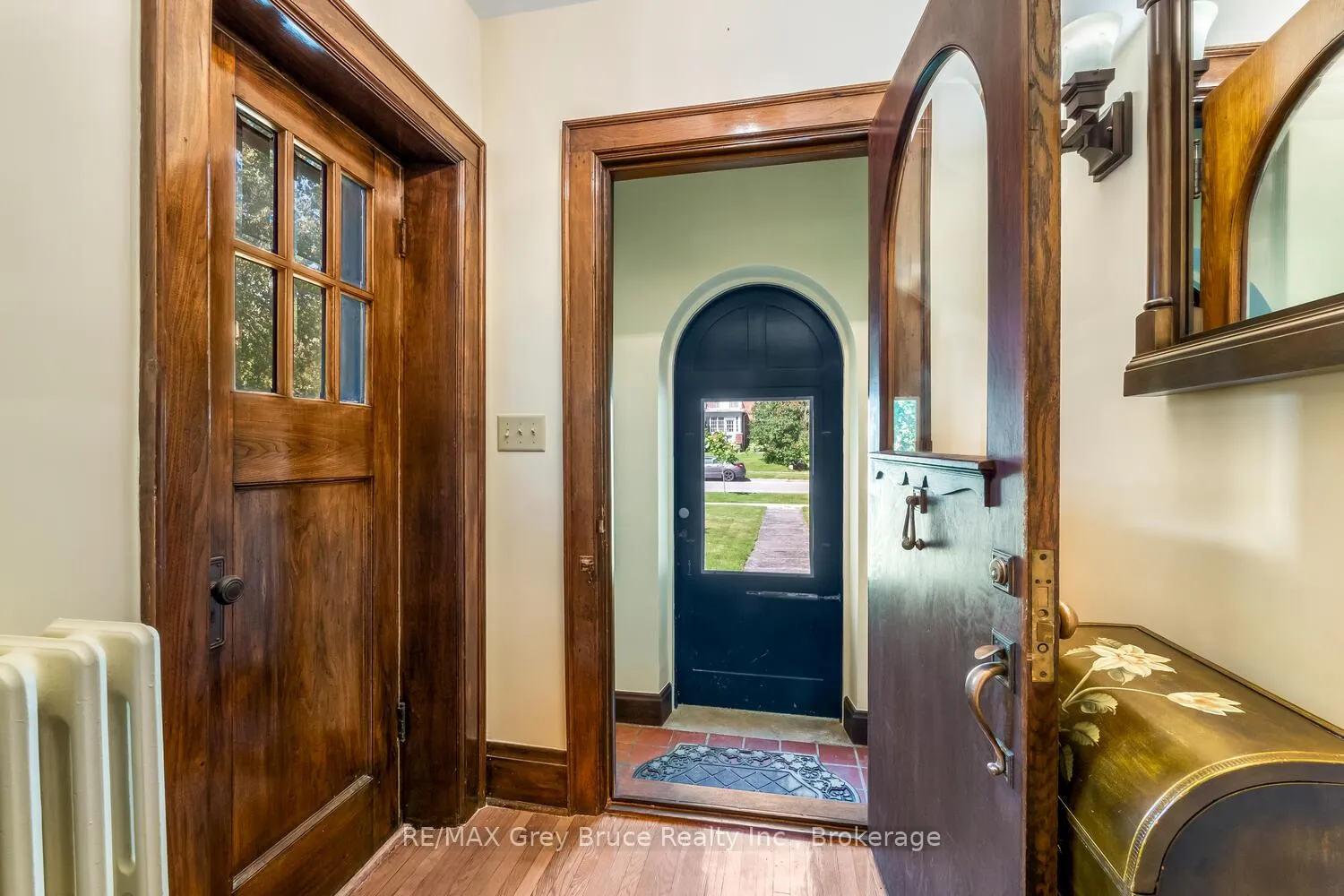 Photo 7 of 1075 4th Avenue W, Owen Sound — HOMEH