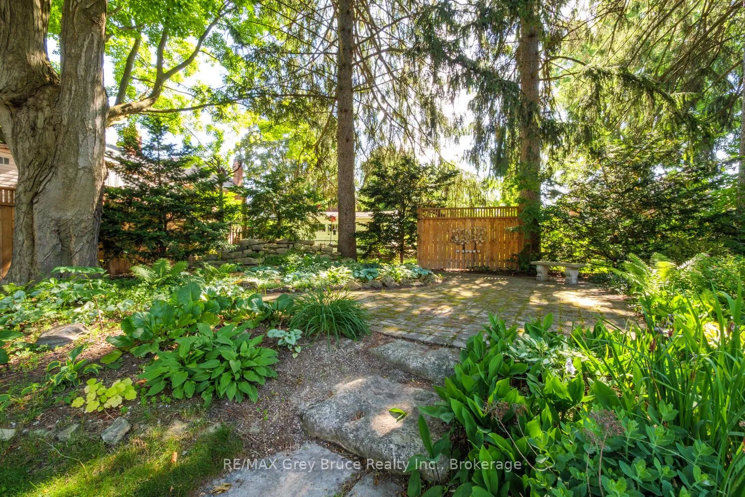 Photo 36 of 1075 4th Avenue W, Owen Sound — HOMEH