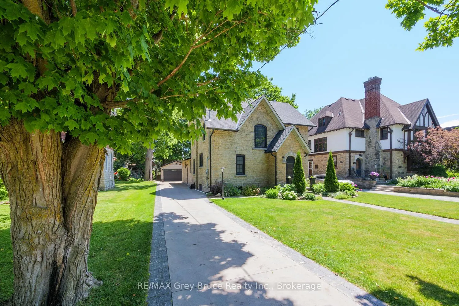 Photo 42 of 1075 4th Avenue W, Owen Sound — HOMEH