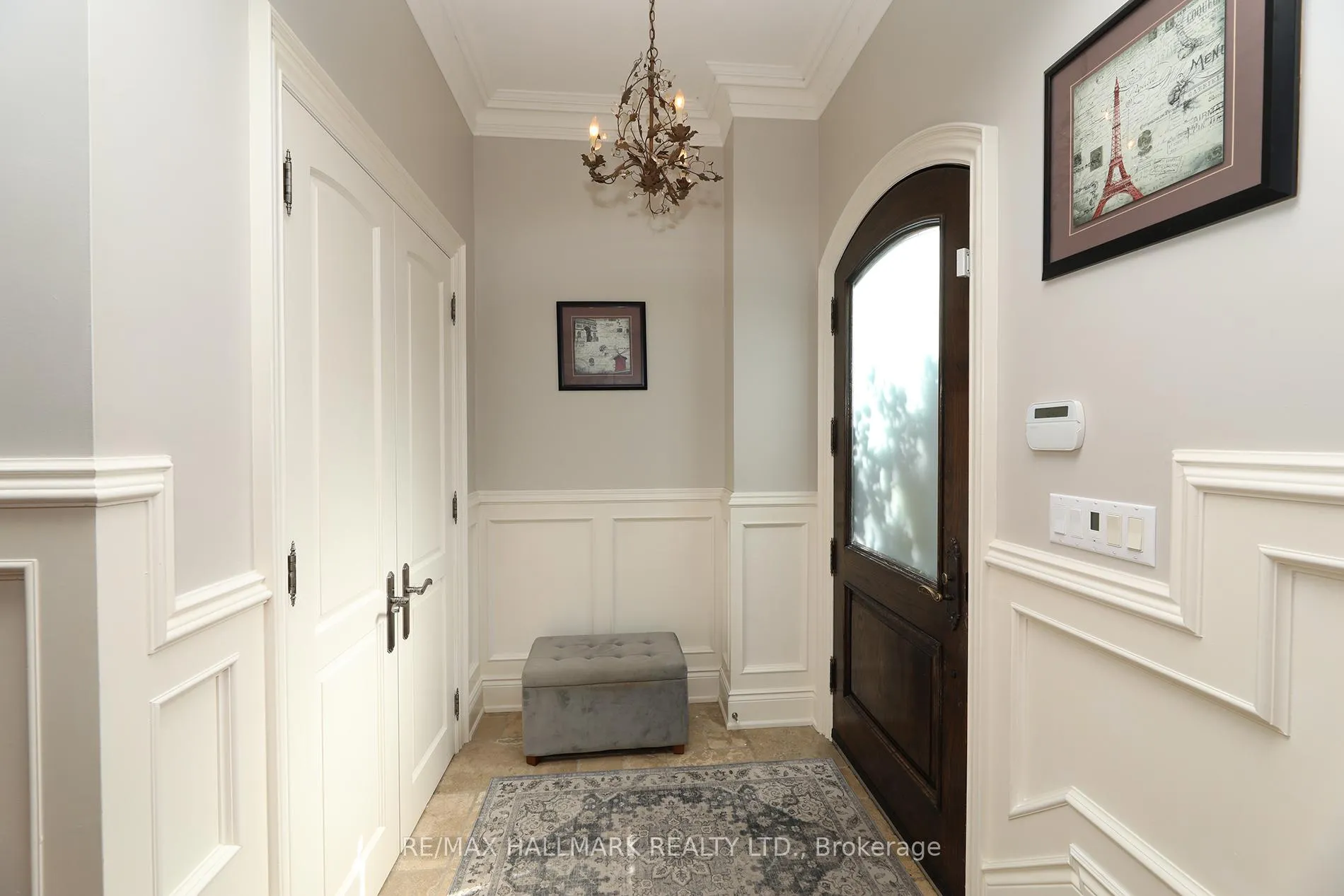 Photo 3 of 370 Douglas Avenue, Toronto, Bedford Park-Nortown — HOMEH