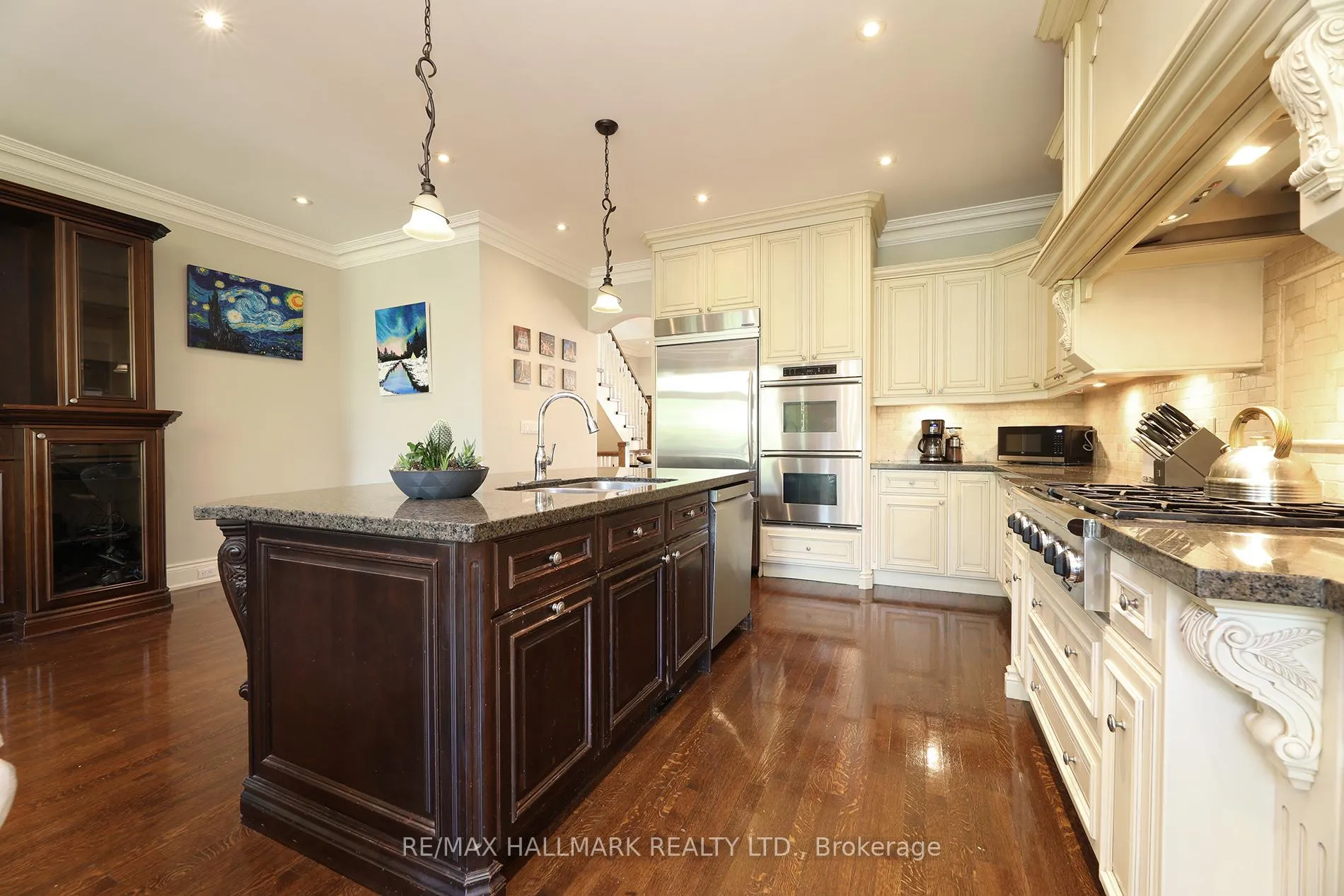 Photo 9 of 370 Douglas Avenue, Toronto, Bedford Park-Nortown — HOMEH