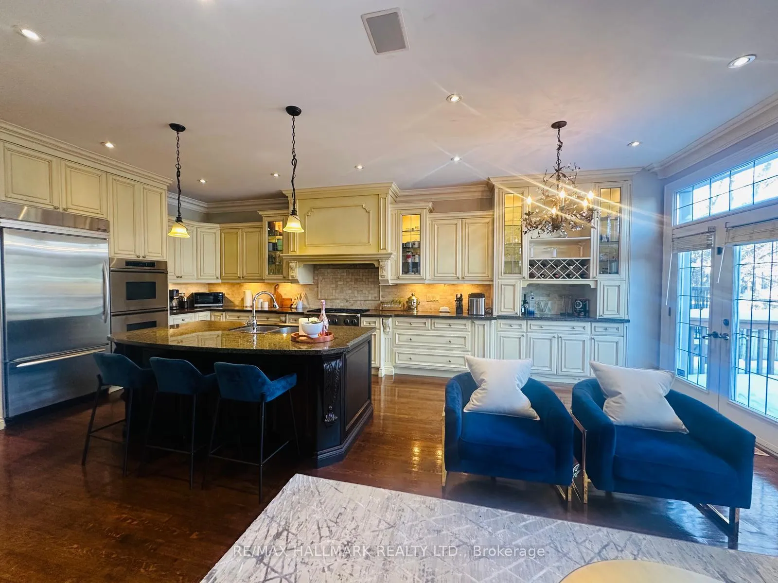 Photo 16 of 370 Douglas Avenue, Toronto, Bedford Park-Nortown — HOMEH