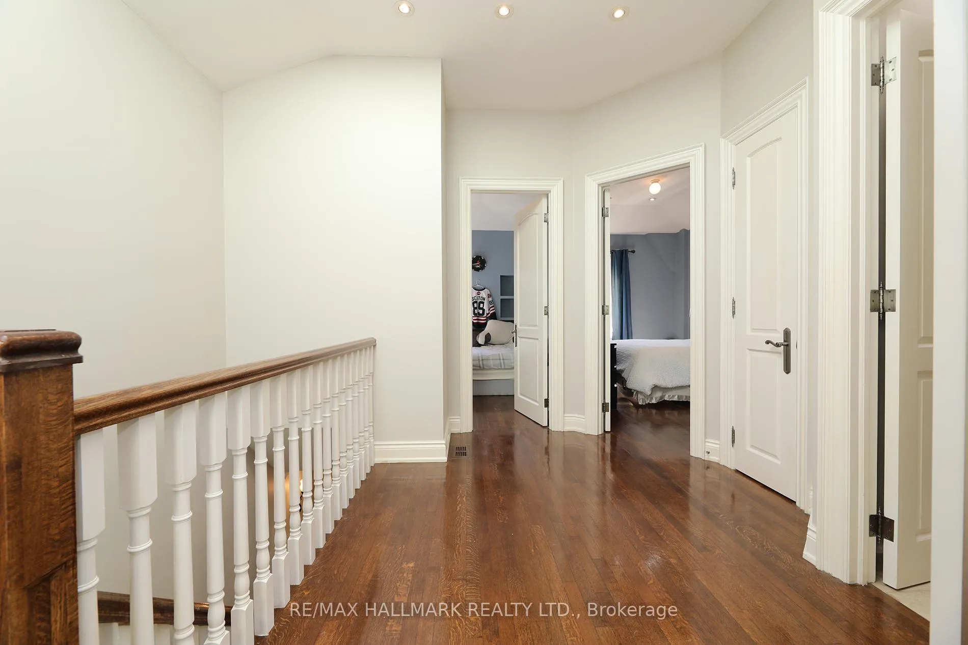 Photo 23 of 370 Douglas Avenue, Toronto, Bedford Park-Nortown — HOMEH