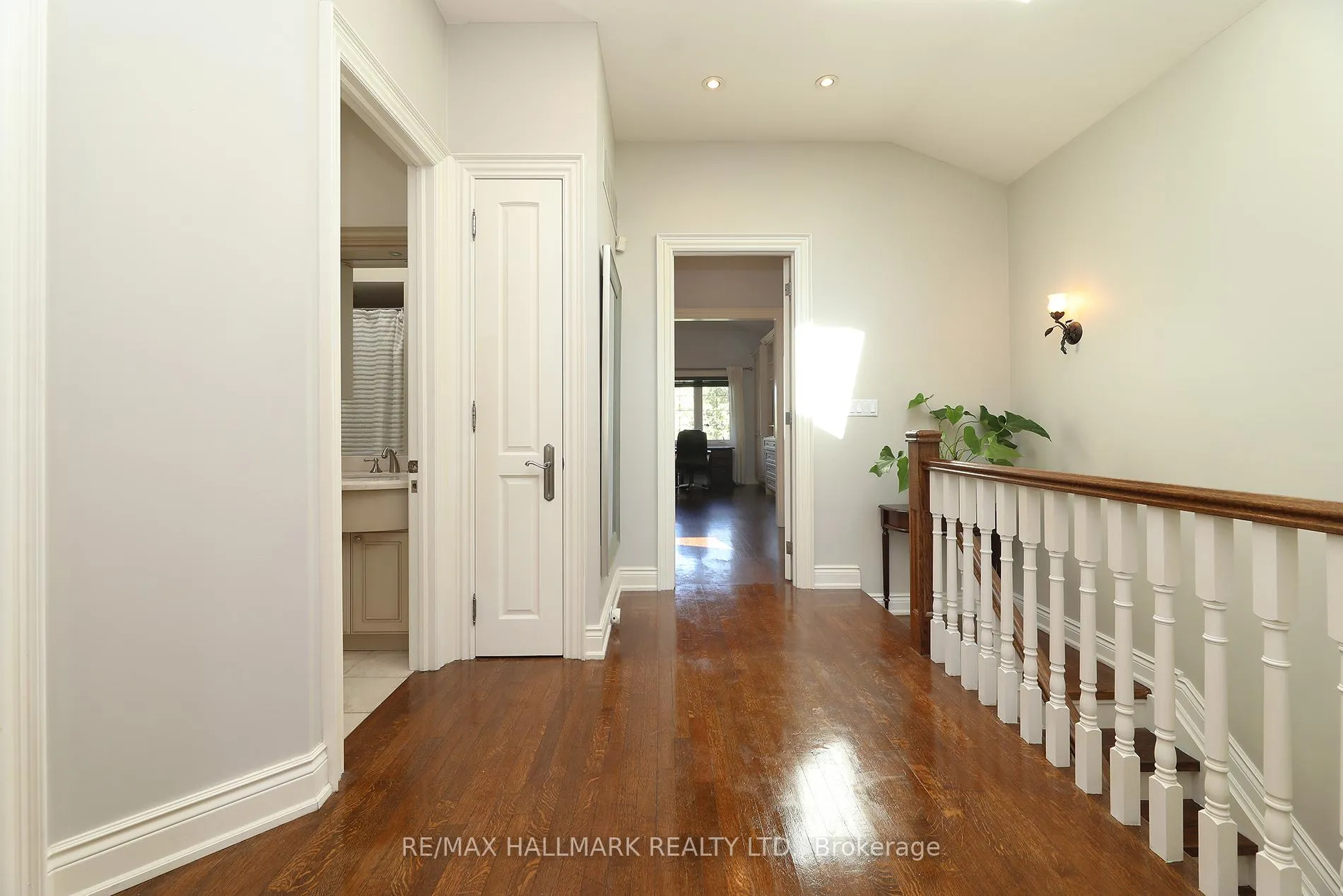 Photo 24 of 370 Douglas Avenue, Toronto, Bedford Park-Nortown — HOMEH