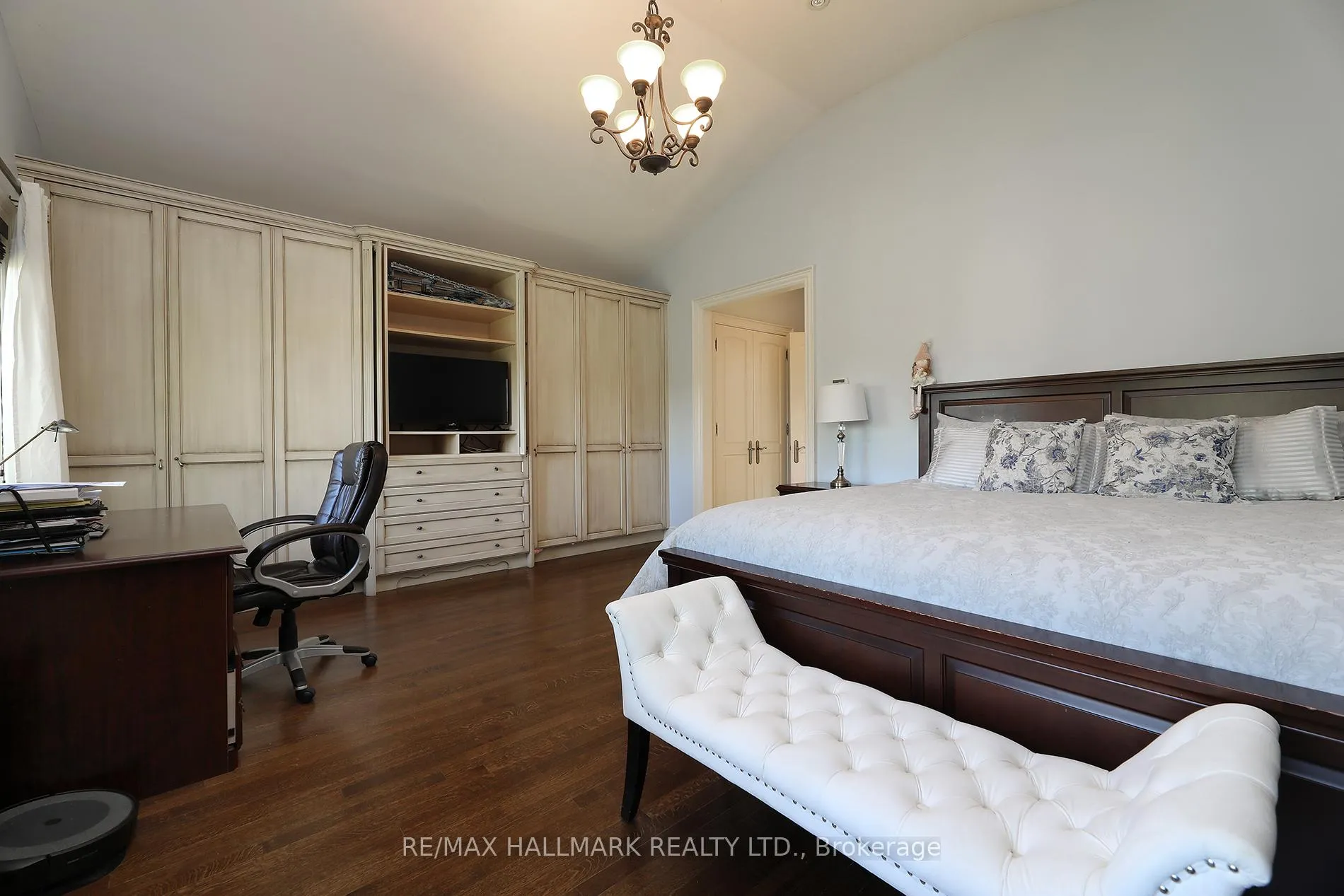 Photo 28 of 370 Douglas Avenue, Toronto, Bedford Park-Nortown — HOMEH