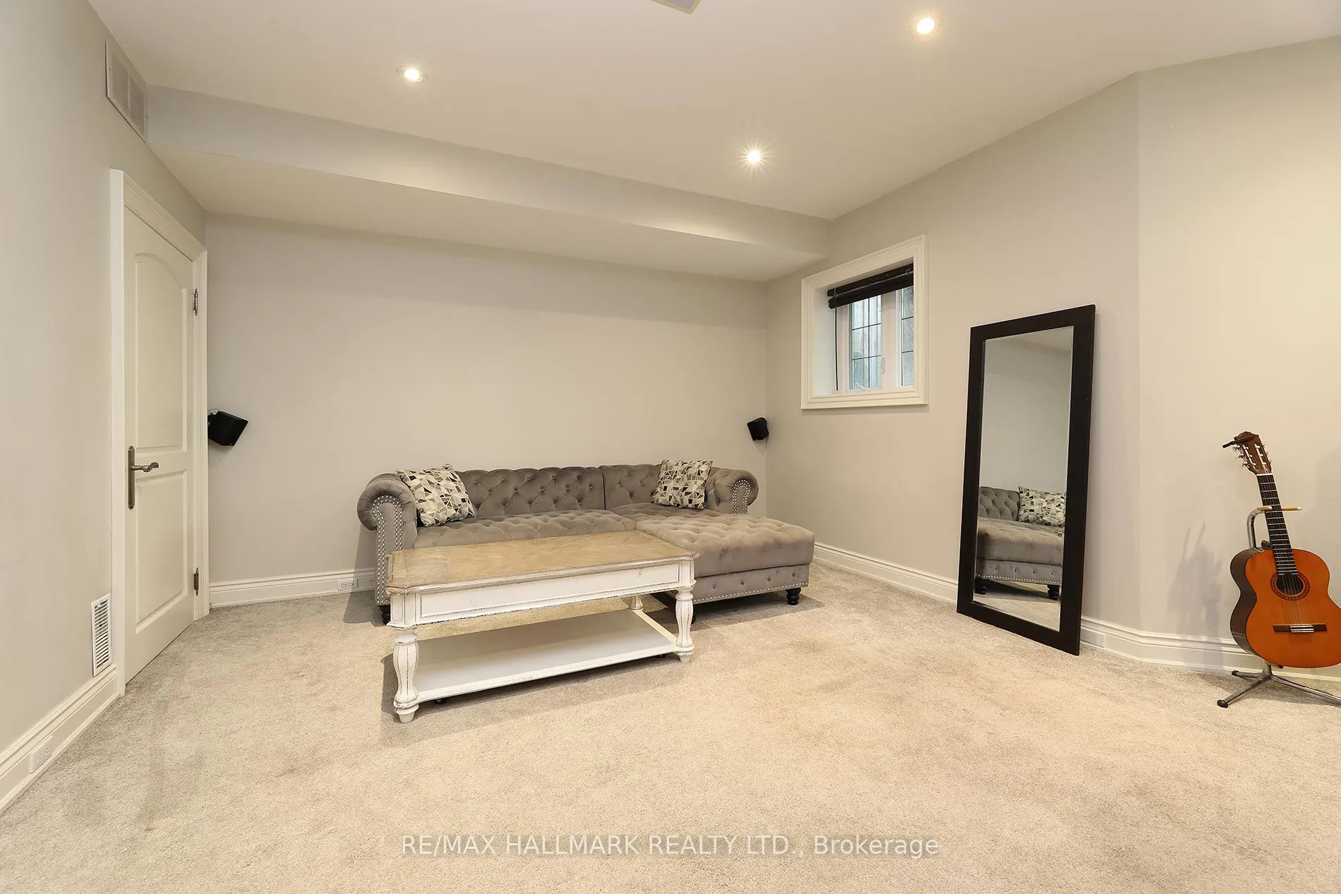 Photo 37 of 370 Douglas Avenue, Toronto, Bedford Park-Nortown — HOMEH