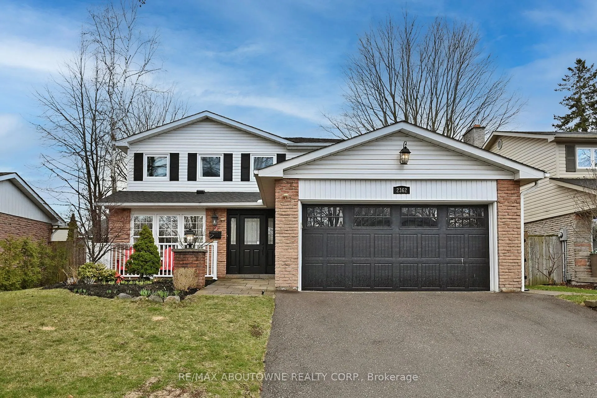 Photo 2 of 2362 Canso Road, Oakville, Ford — HOMEH