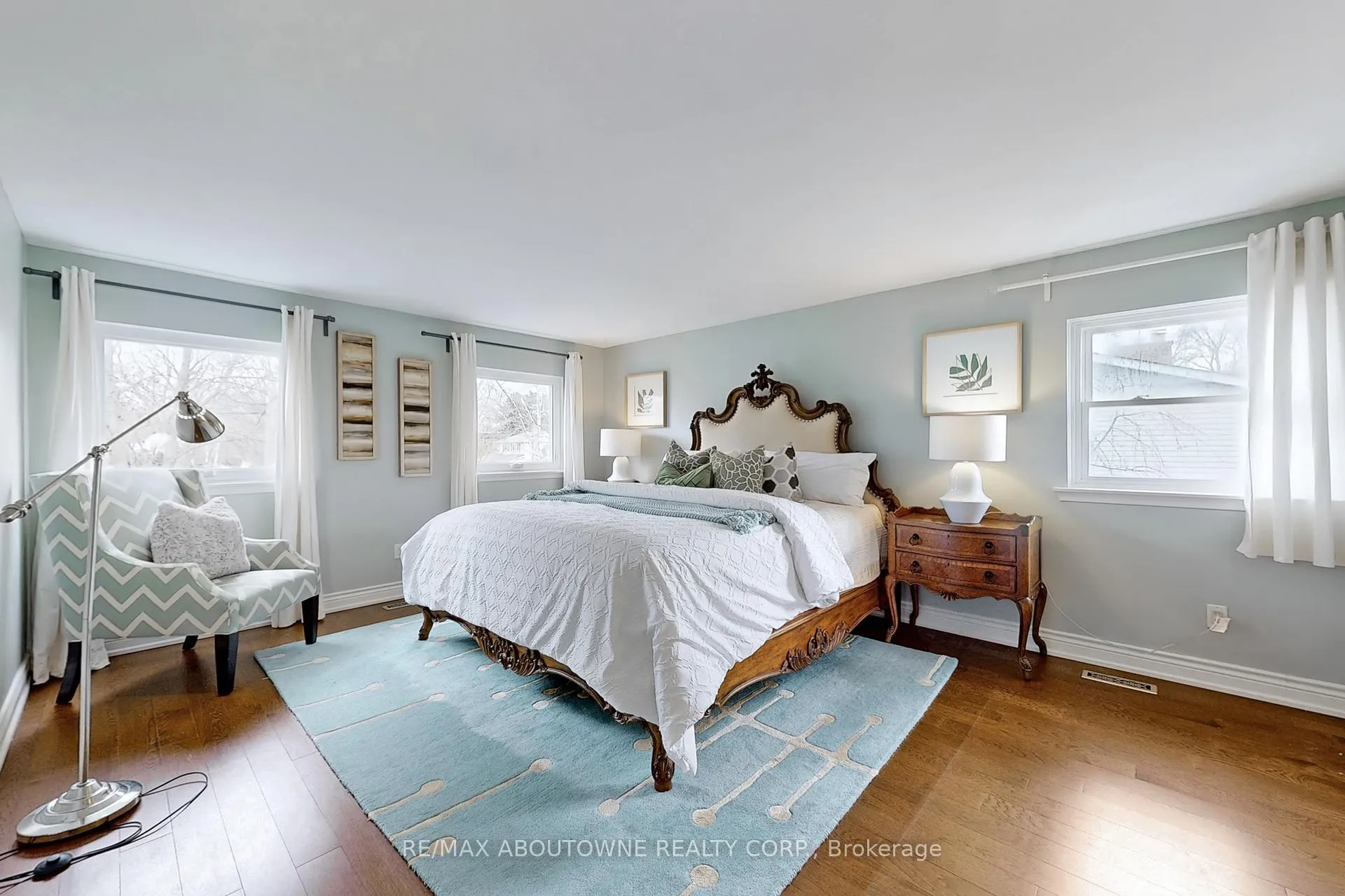 Photo 23 of 2362 Canso Road, Oakville, Ford — HOMEH