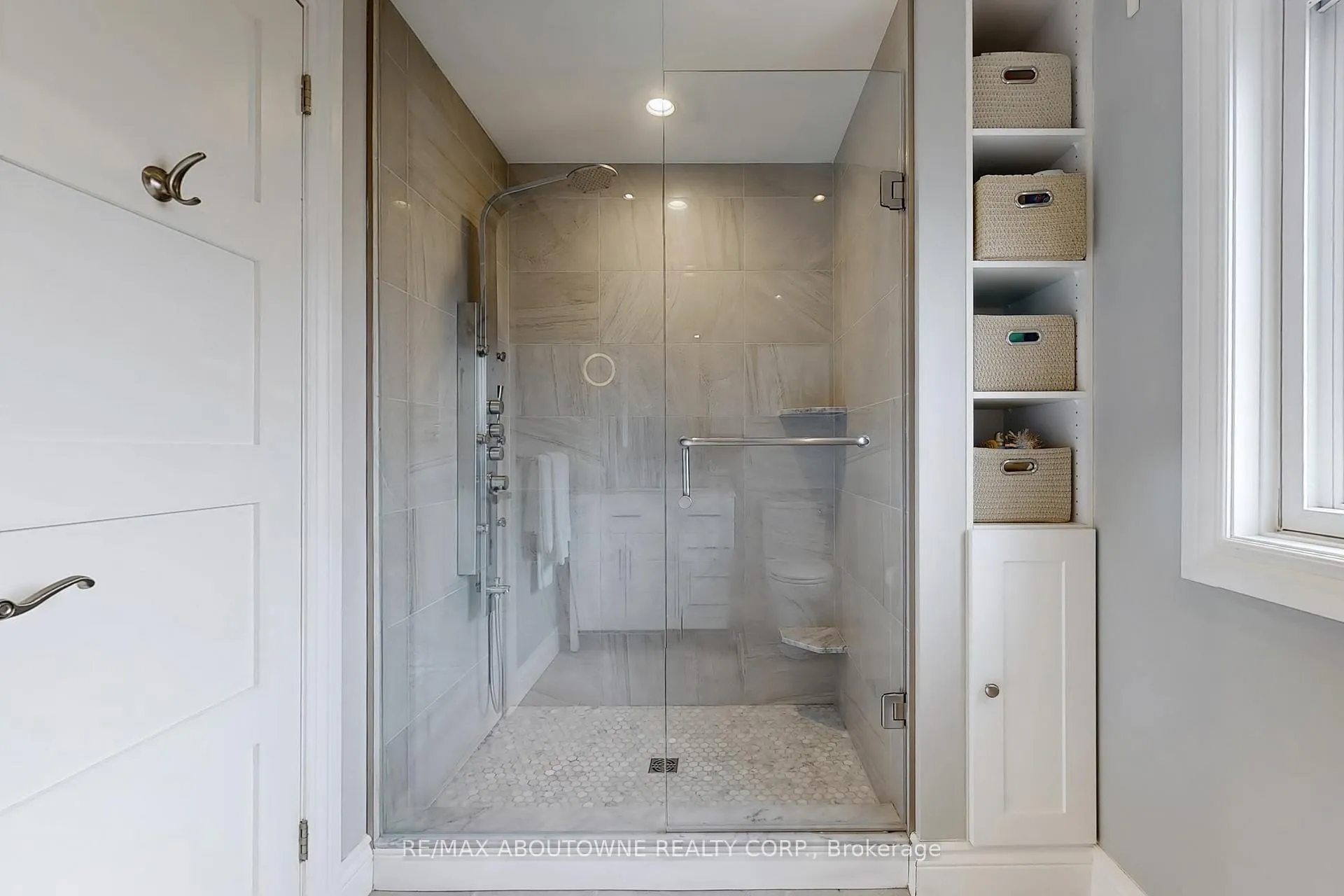 Photo 25 of 2362 Canso Road, Oakville, Ford — HOMEH