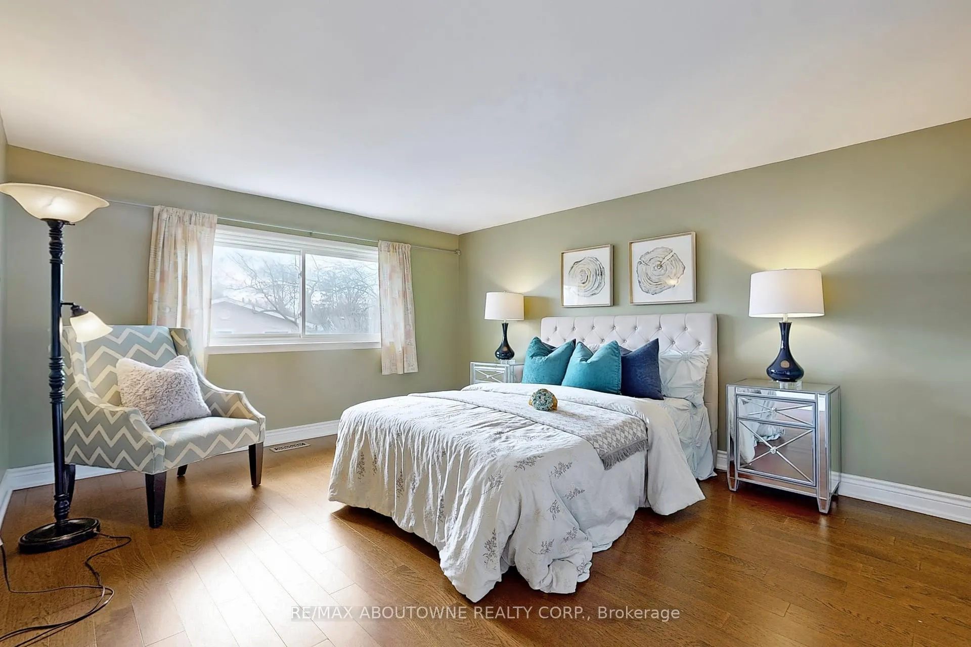 Photo 28 of 2362 Canso Road, Oakville, Ford — HOMEH