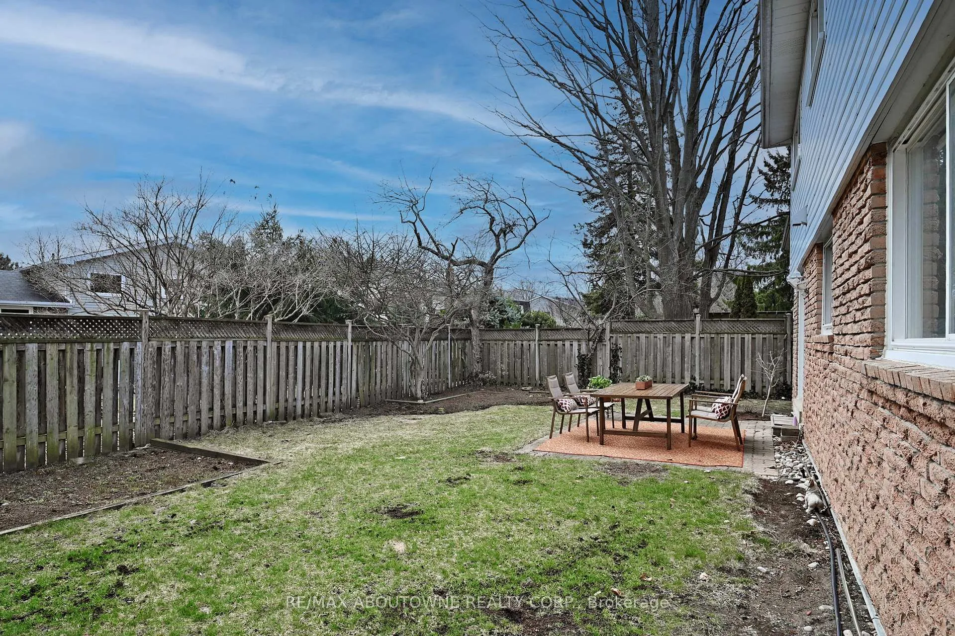 Photo 41 of 2362 Canso Road, Oakville, Ford — HOMEH
