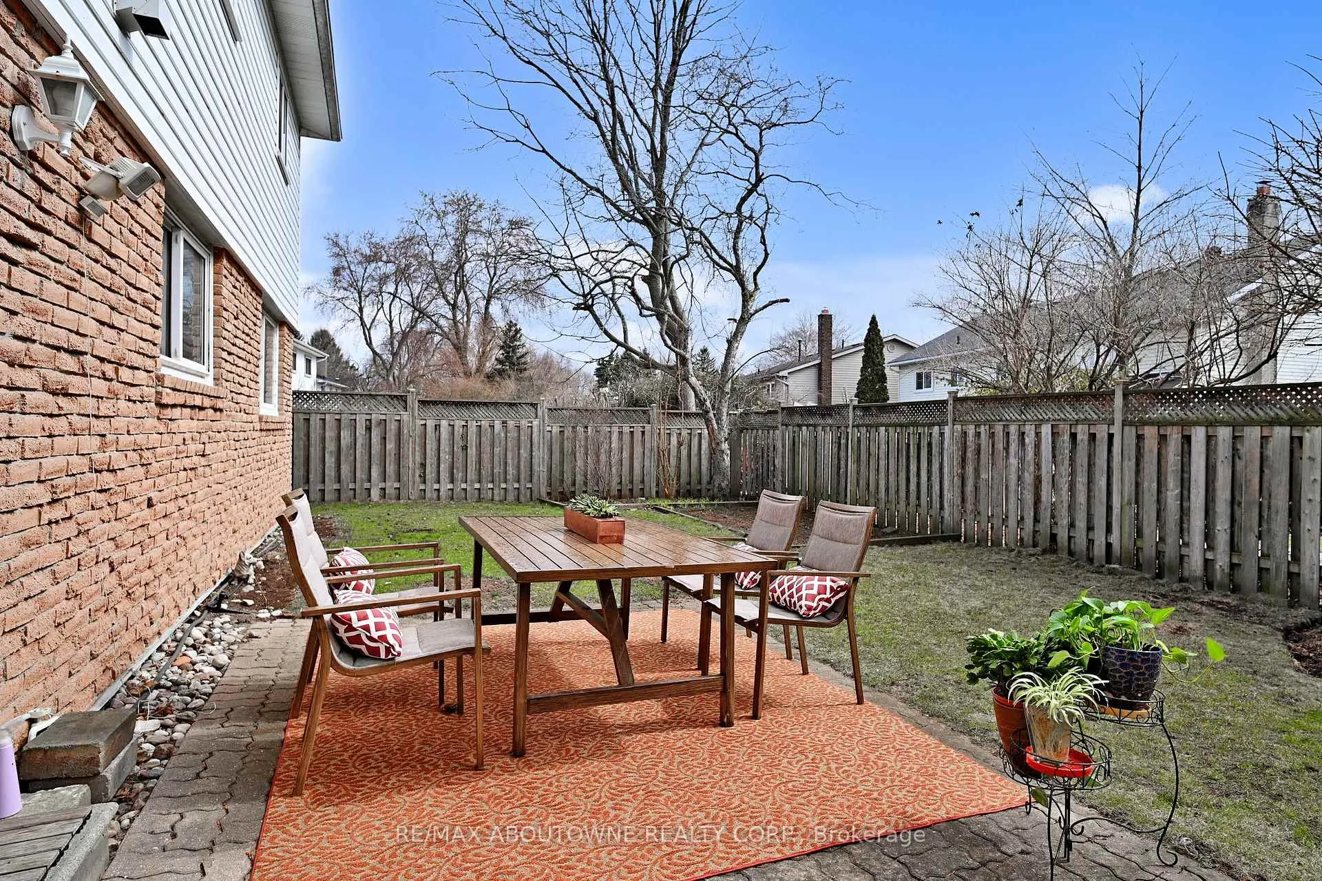 Photo 42 of 2362 Canso Road, Oakville, Ford — HOMEH