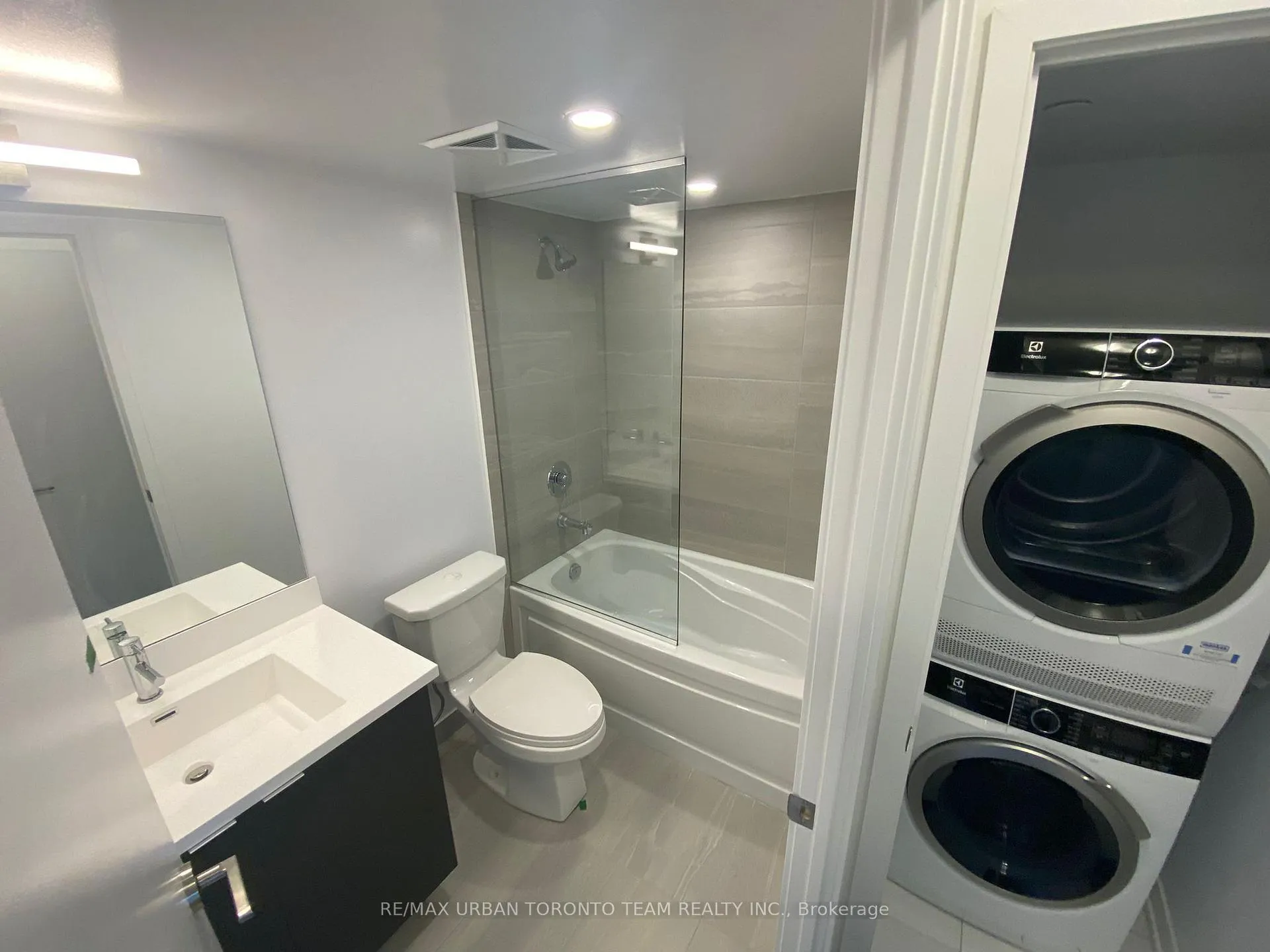Photo 11 of Unit 1006, 219 Dundas Street E, Toronto, Church-Yonge Corridor — HOMEH