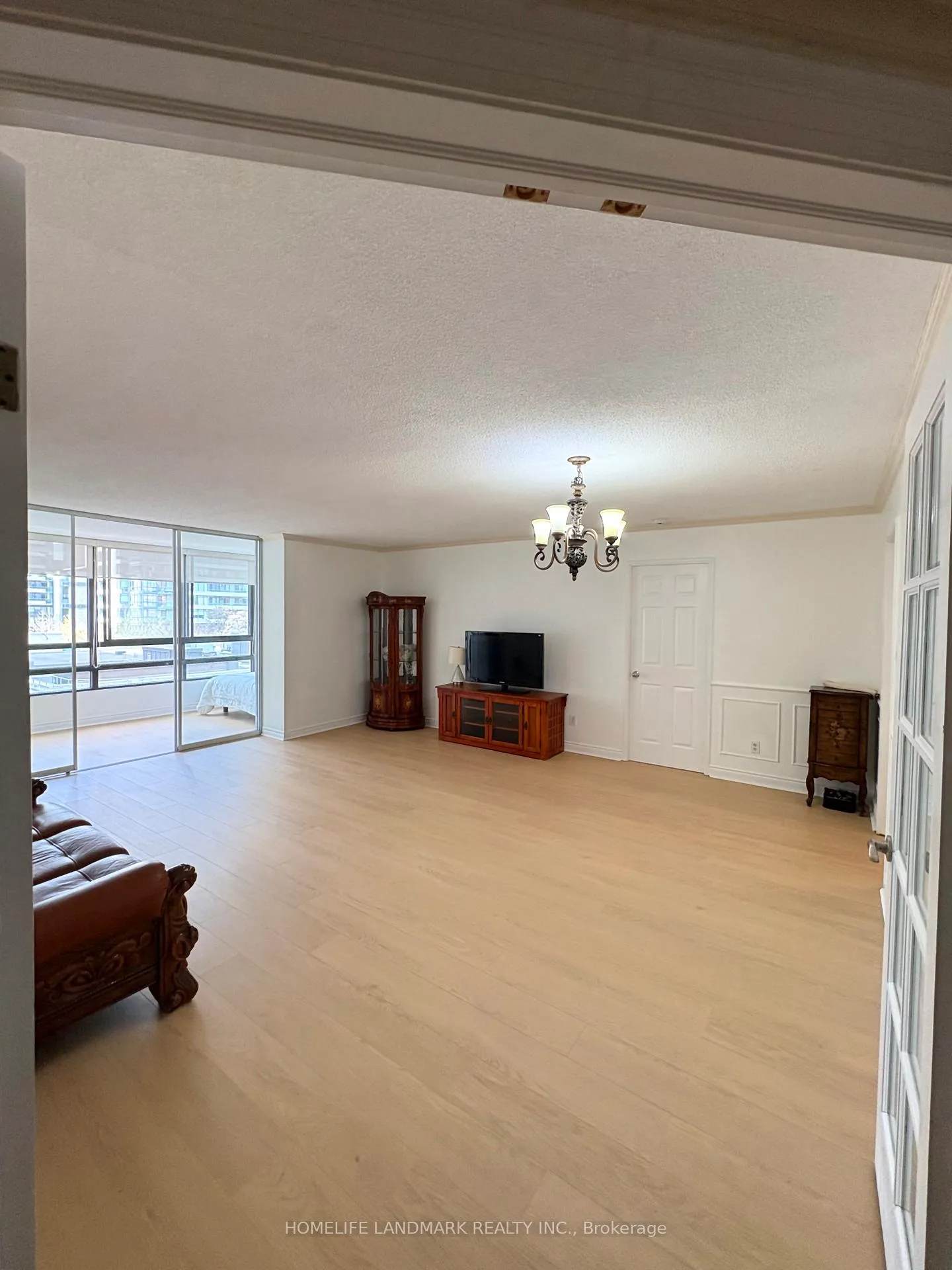 Photo 2 of Unit 704, 77 Carlton Street, Toronto, Church-Yonge Corridor — HOMEH