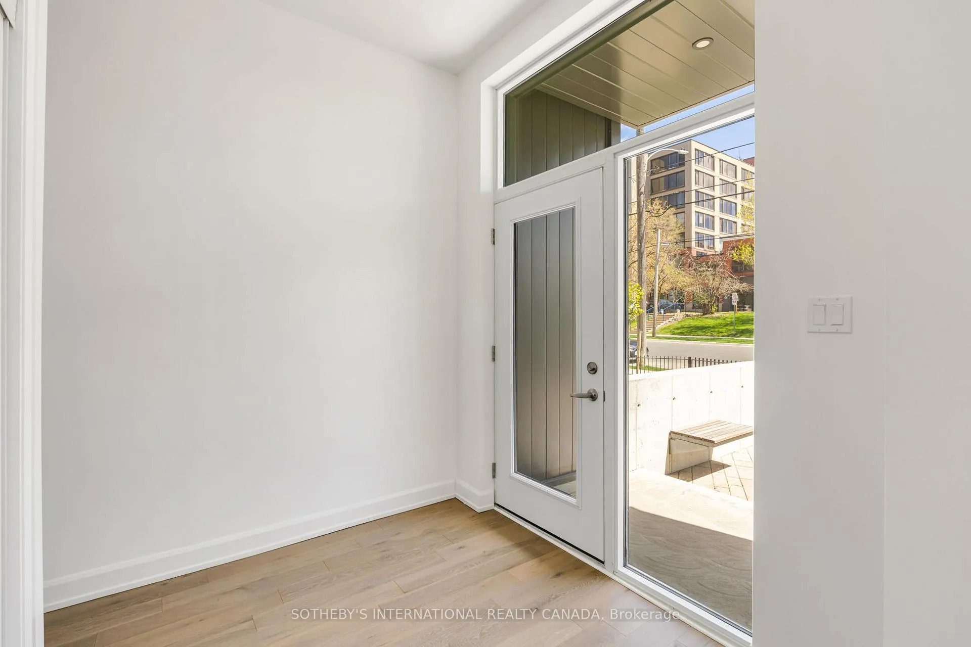 Photo 10 of Unit TH 105, 195 Hunter Street, Peterborough, Ashburnham Ward 4 — HOMEH