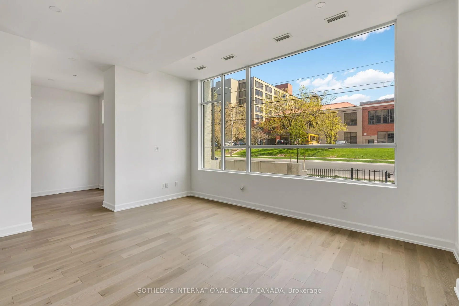 Photo 12 of Unit TH 105, 195 Hunter Street, Peterborough, Ashburnham Ward 4 — HOMEH