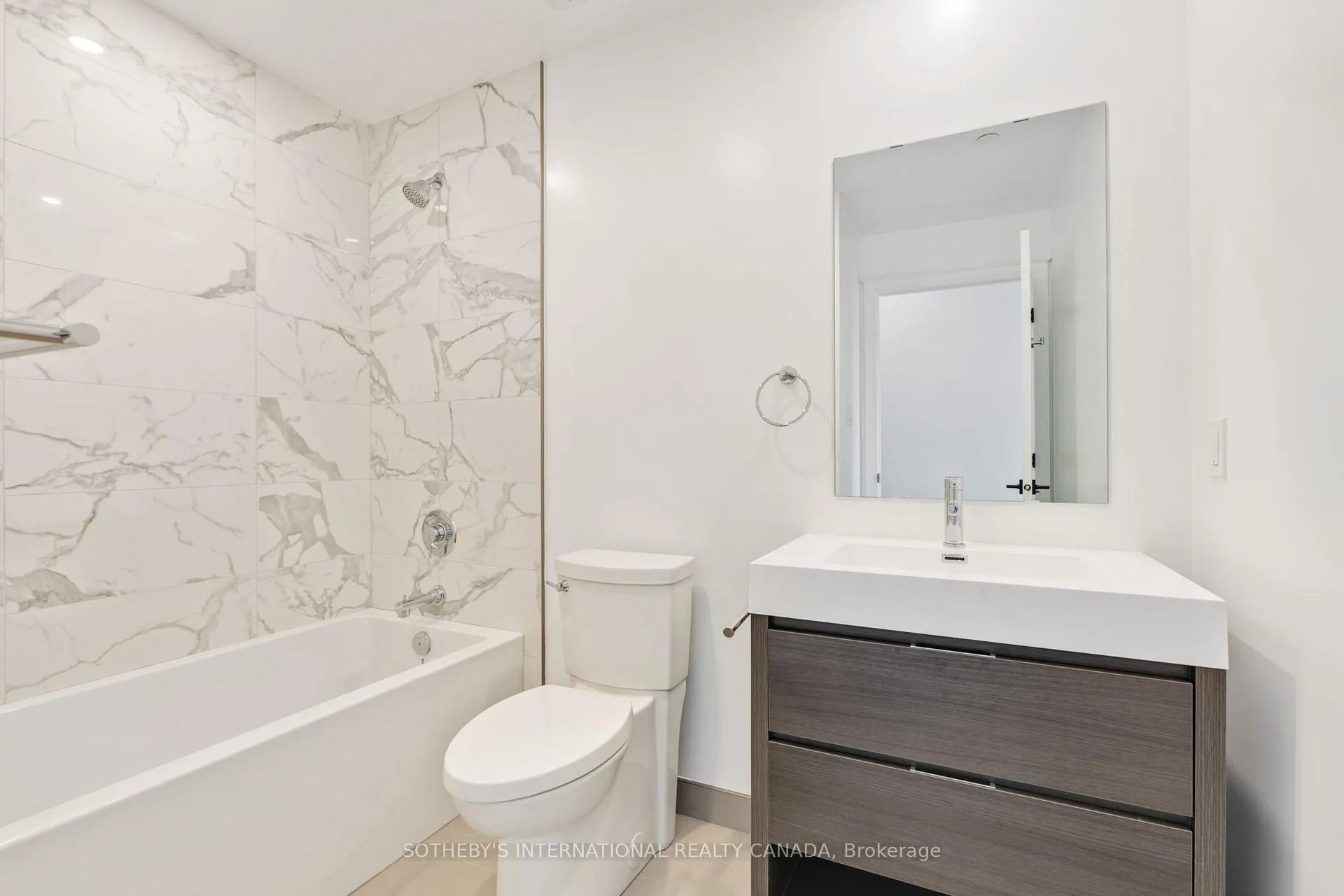Photo 33 of Unit TH 105, 195 Hunter Street, Peterborough, Ashburnham Ward 4 — HOMEH