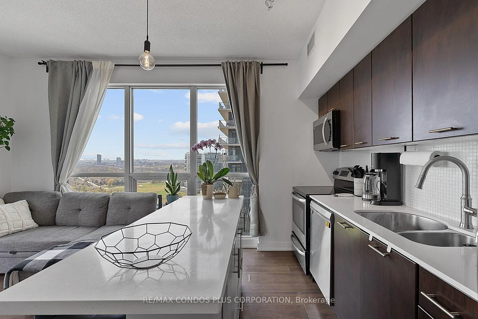 Photo 8 of Unit 3206, 2212 Lakeshore Boulevard W, Etobicoke, Mimico — HOMEH