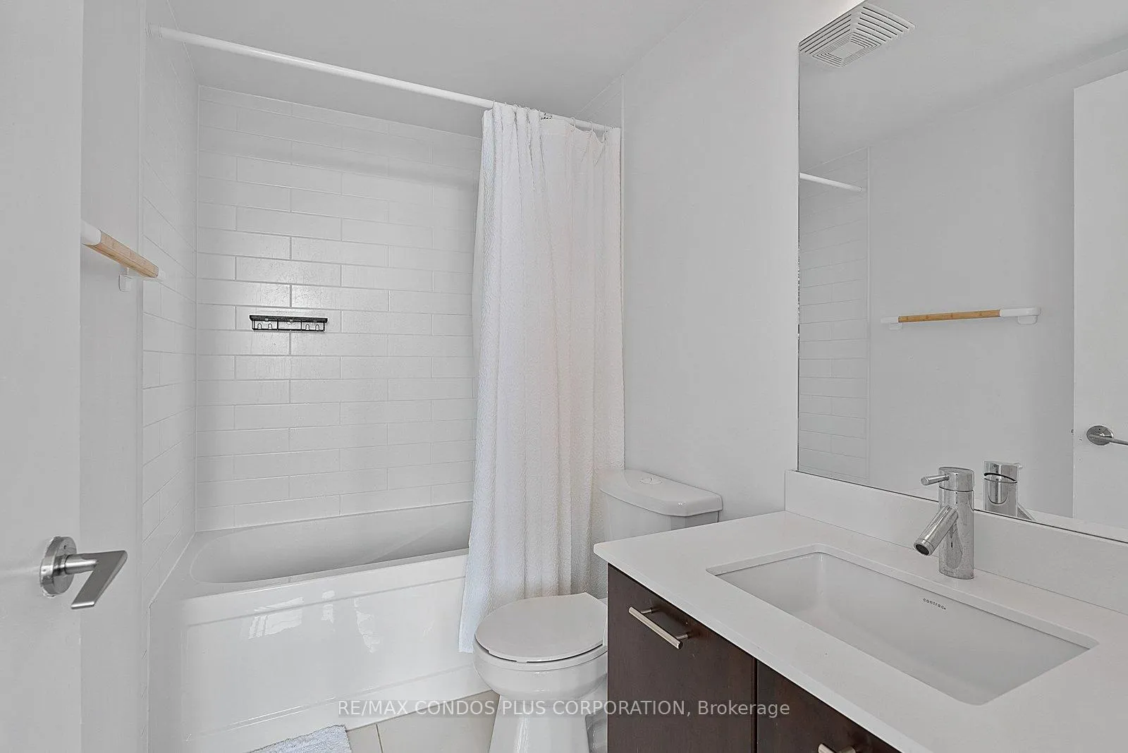 Photo 16 of Unit 3206, 2212 Lakeshore Boulevard W, Etobicoke, Mimico — HOMEH