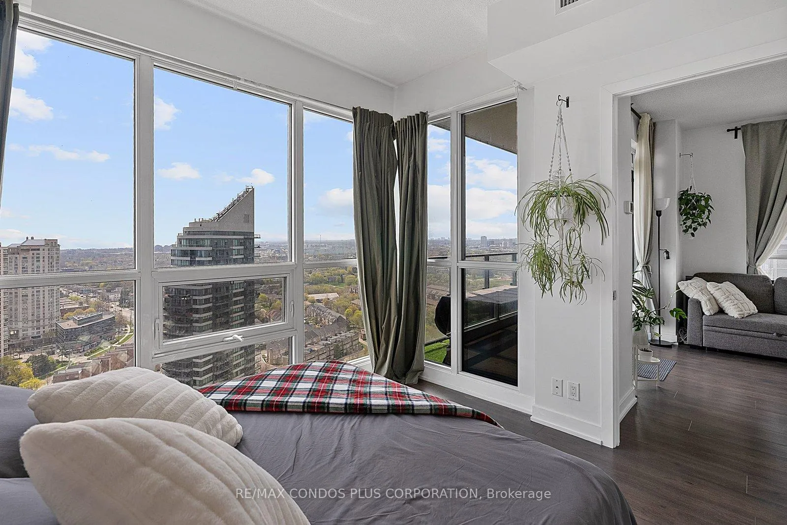 Photo 18 of Unit 3206, 2212 Lakeshore Boulevard W, Etobicoke, Mimico — HOMEH