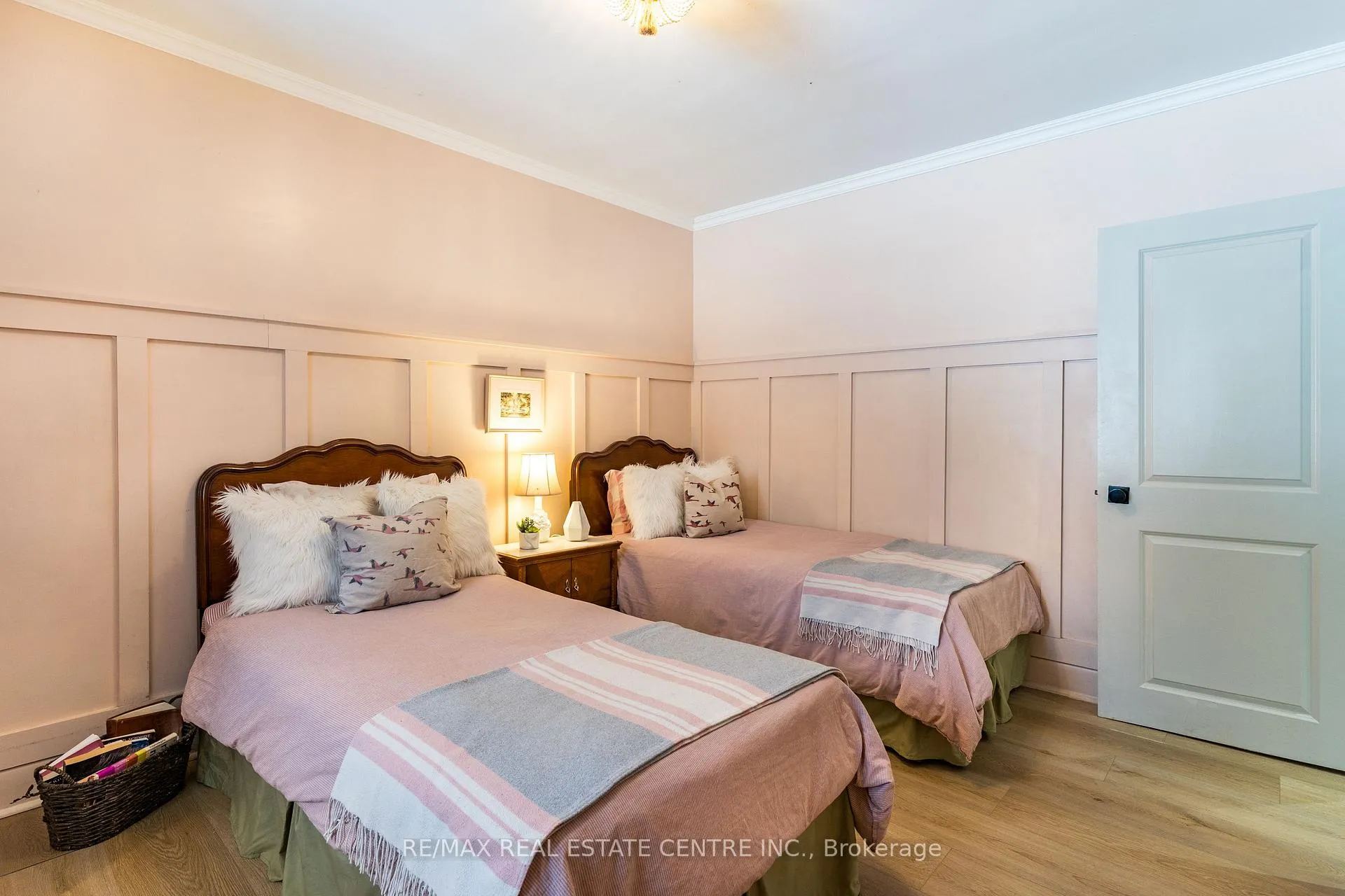 Photo 15 of 3 Fallsview Road, Hamilton, Greensville — HOMEH