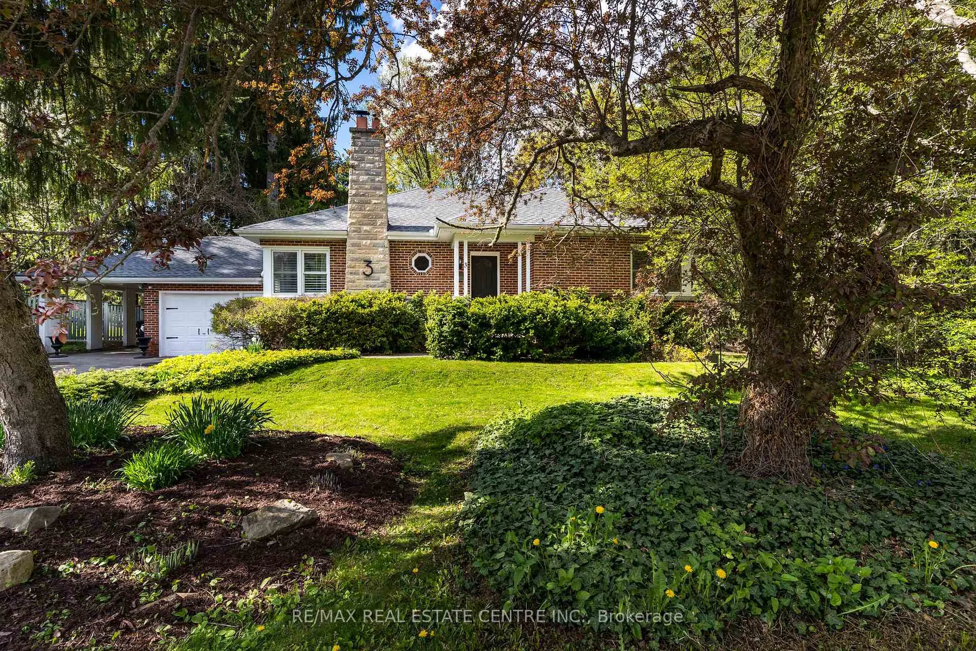 Photo 41 of 3 Fallsview Road, Hamilton, Greensville — HOMEH