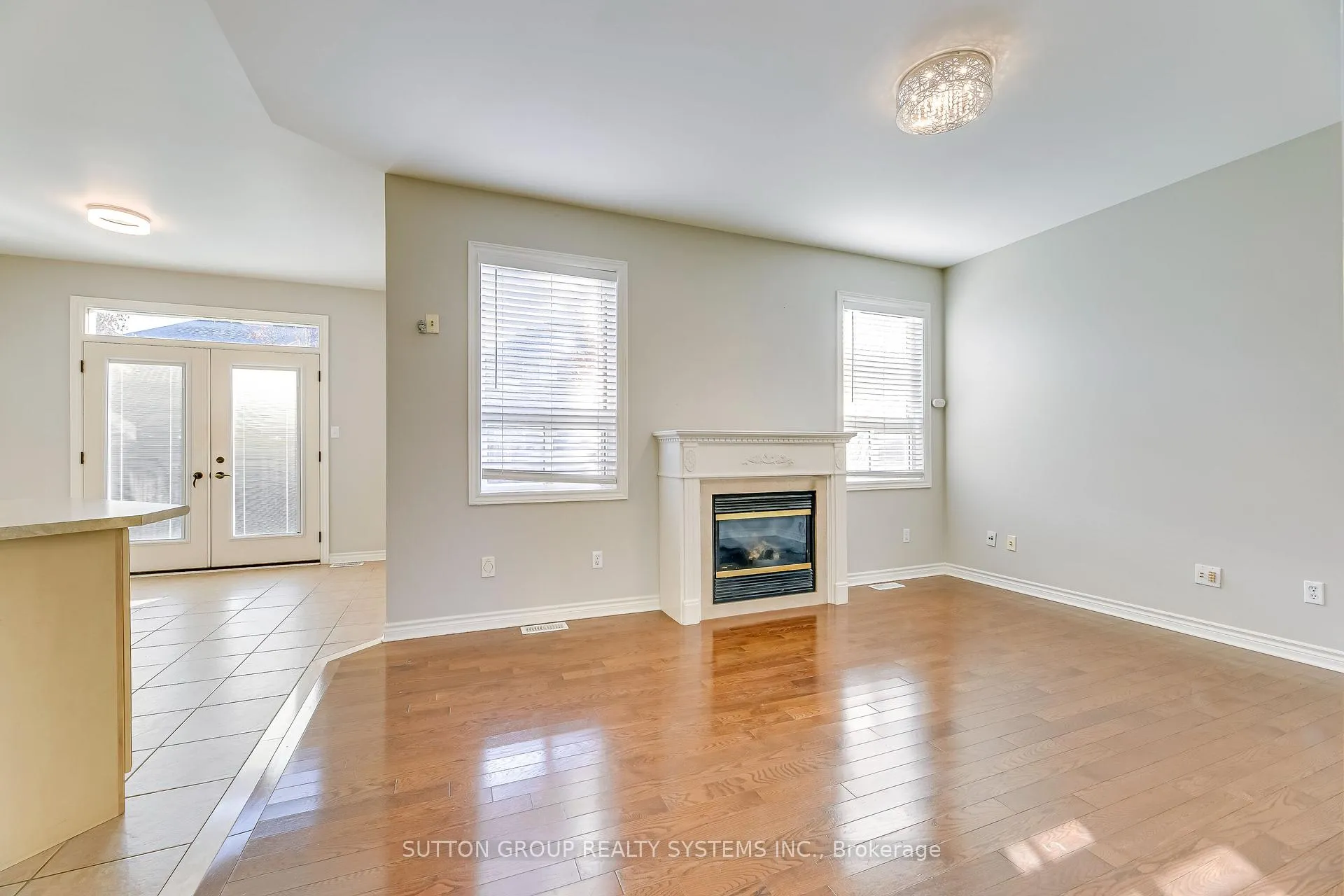 Photo 11 of 2132 Pine Glen Road, Oakville, Westmount — HOMEH