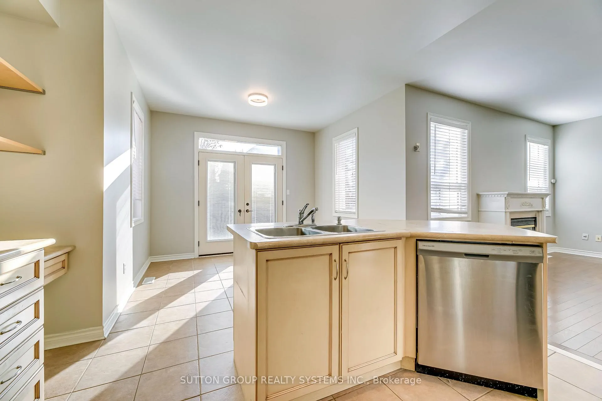 Photo 19 of 2132 Pine Glen Road, Oakville, Westmount — HOMEH