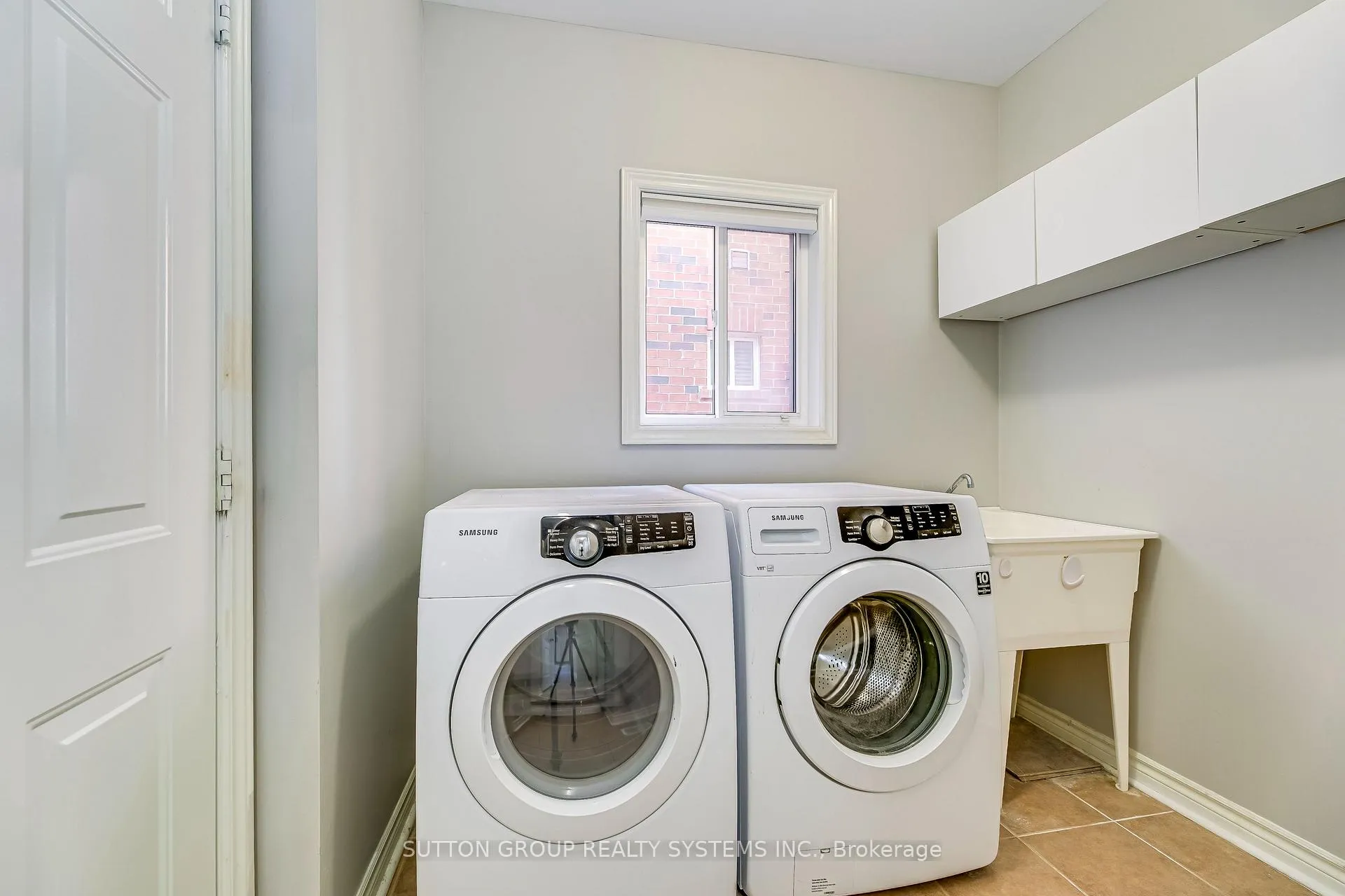 Photo 24 of 2132 Pine Glen Road, Oakville, Westmount — HOMEH