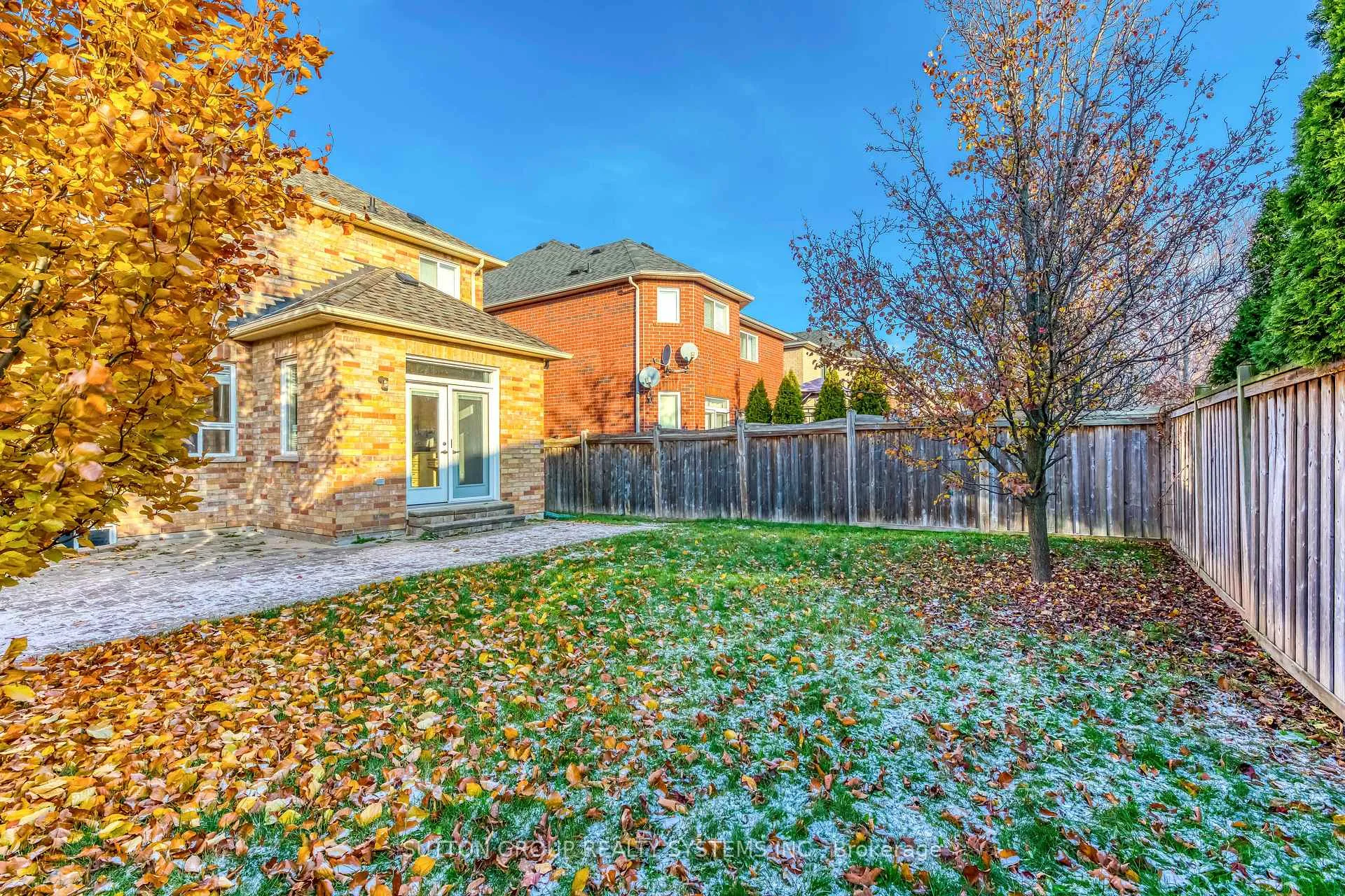 Photo 41 of 2132 Pine Glen Road, Oakville, Westmount — HOMEH