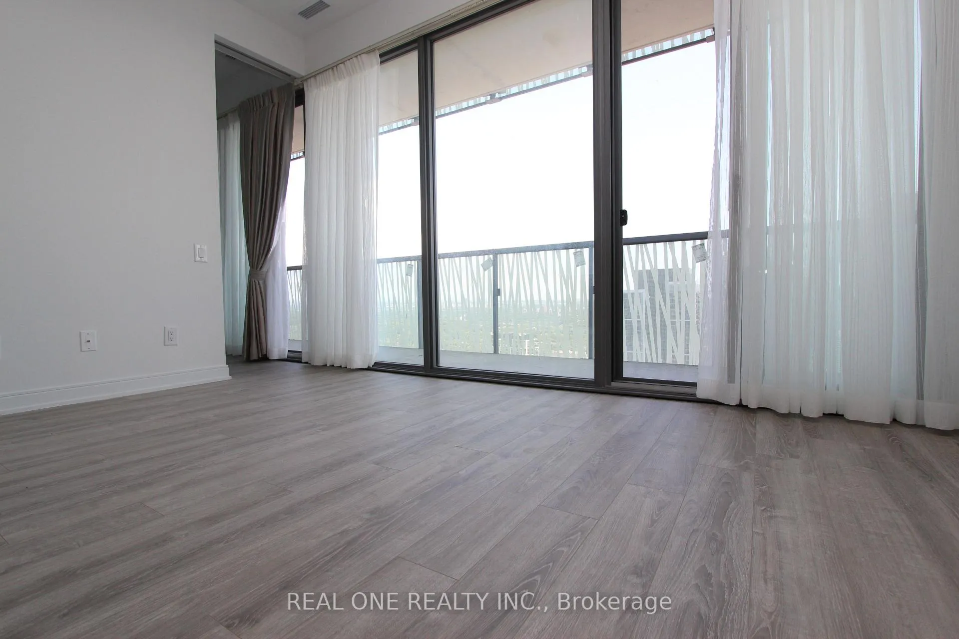 Photo 3 of Unit 4001, 50 Charles Street E, Toronto, Church-Yonge Corridor — HOMEH